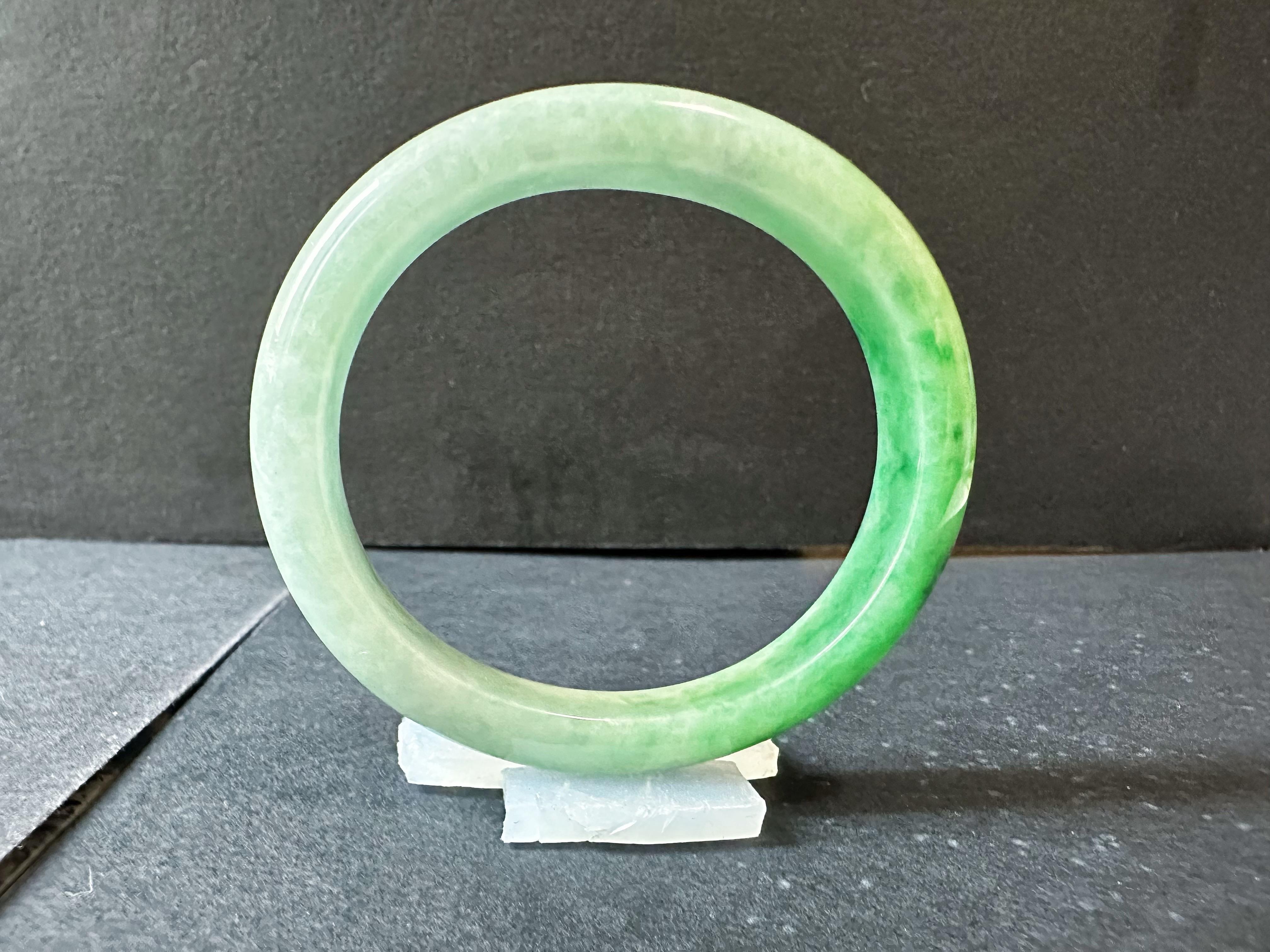 Natural Myanmar Vivid Apple Green Oval Shape Jade Bangle Bracelet For Sale 13