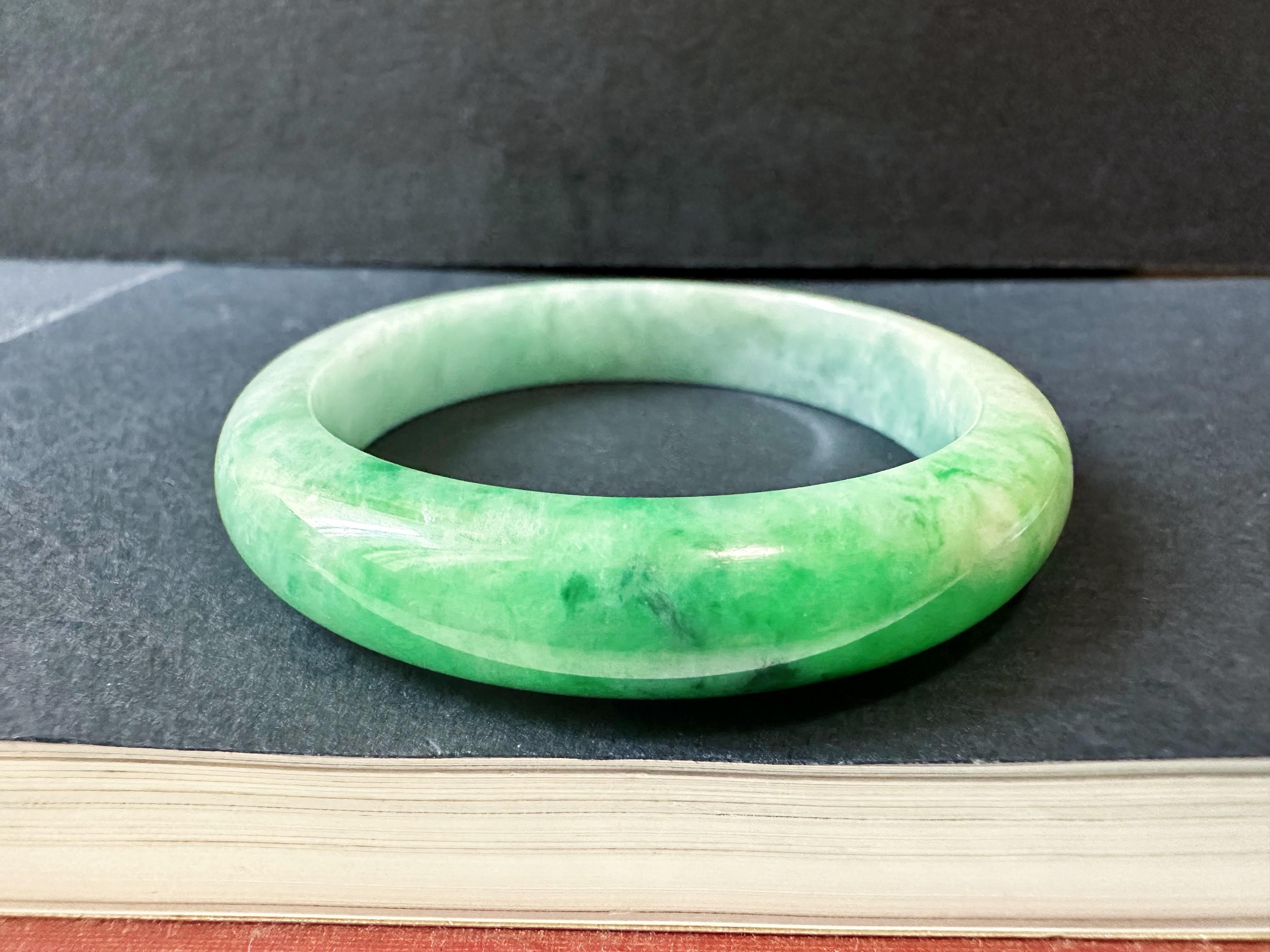 Women's or Men's Natural Myanmar Vivid Apple Green Oval Shape Jade Bangle Bracelet For Sale