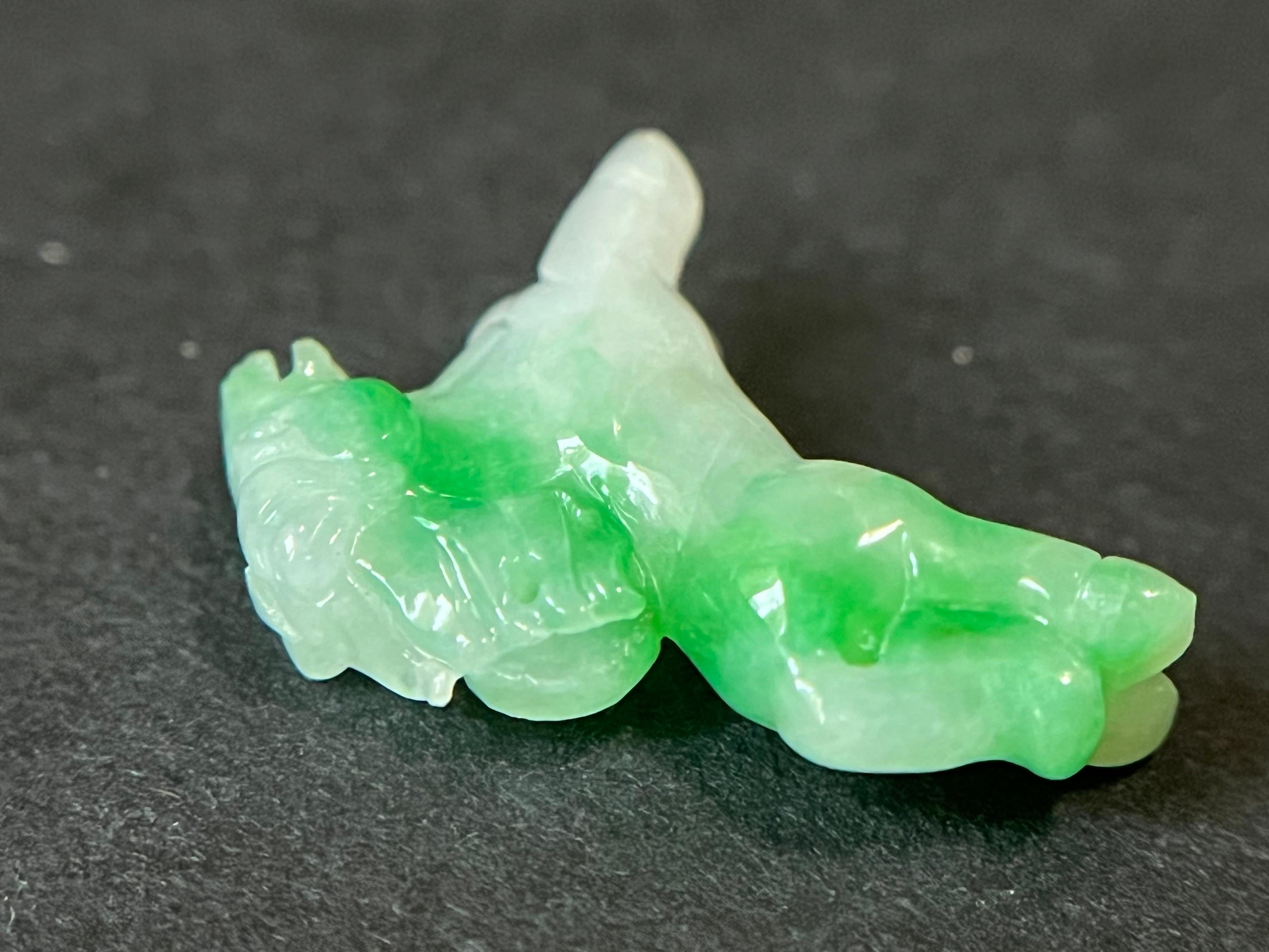 Women's or Men's Natural Myanmar Vivid Green Horse Loose Jade Pendant, Year of Horse For Sale
