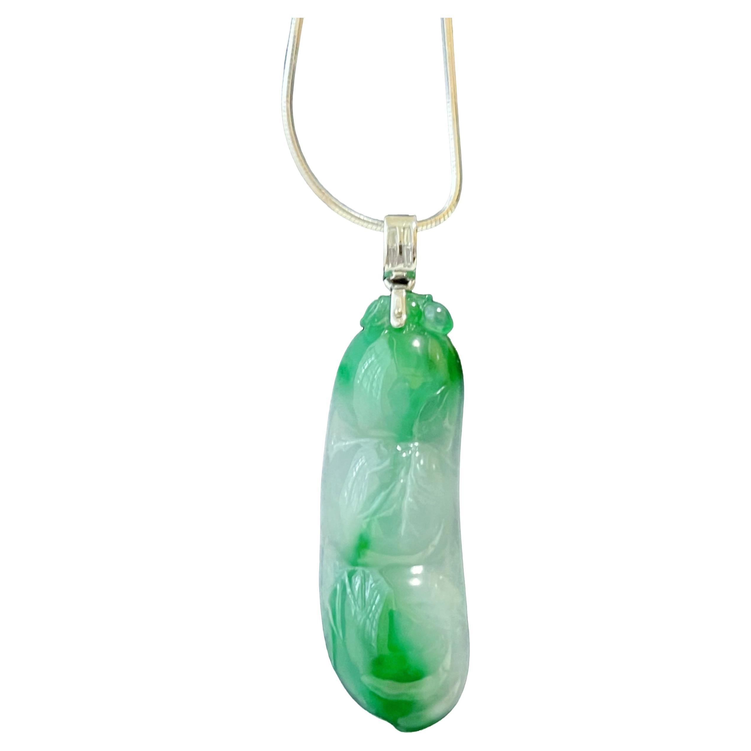 Natural Myanmar Vivid Green Jade Jadeite Pea Pod Pendant in 18K White Gold For Sale