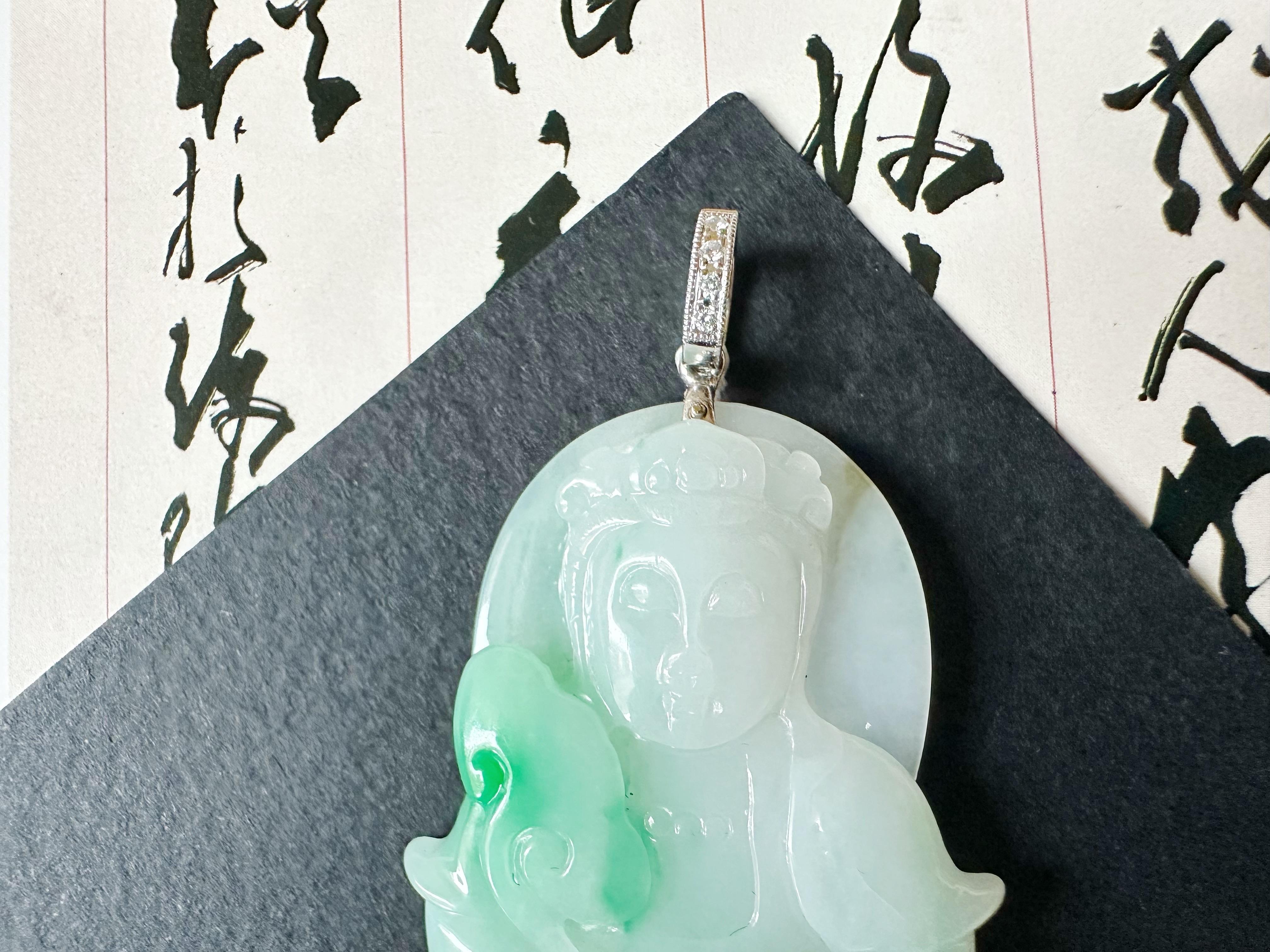 Natural Myanmar Vivid Green Jade Pendant with 18K White Gold and Diamond For Sale 4