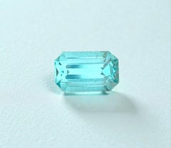 Gema natural de Apatita Azul Neón: 2.08 Quilates Talla Esmeralda Piedra de Nacimiento de Diciembre