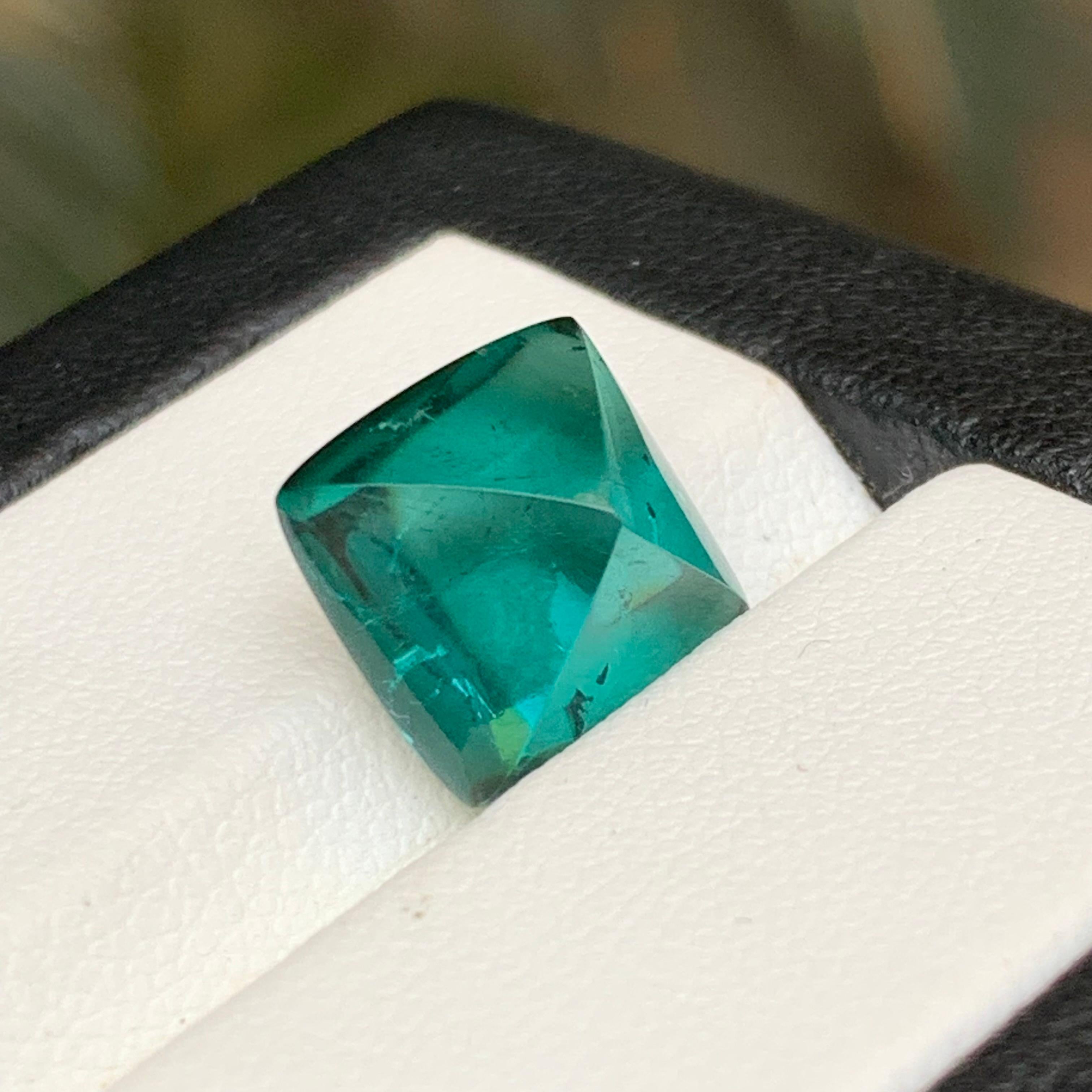 Turmalina verde azul neón natural 6,82 quilates Cabujón de pan de azúcar Gema suelta en venta 1