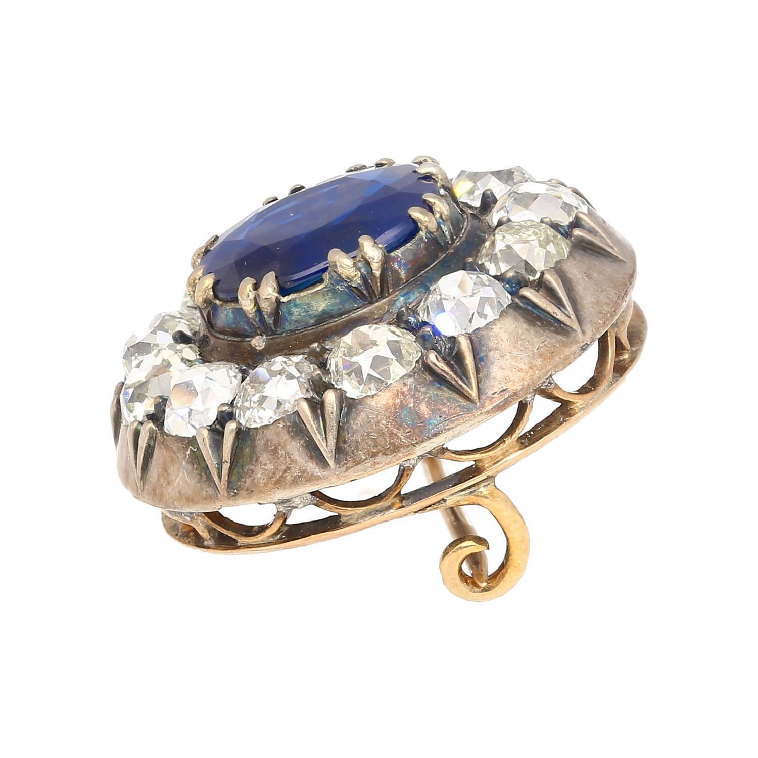 Natural No Heat 3.82 Carat Sapphire Brooch in Silver and 9K Gold For Sale 1