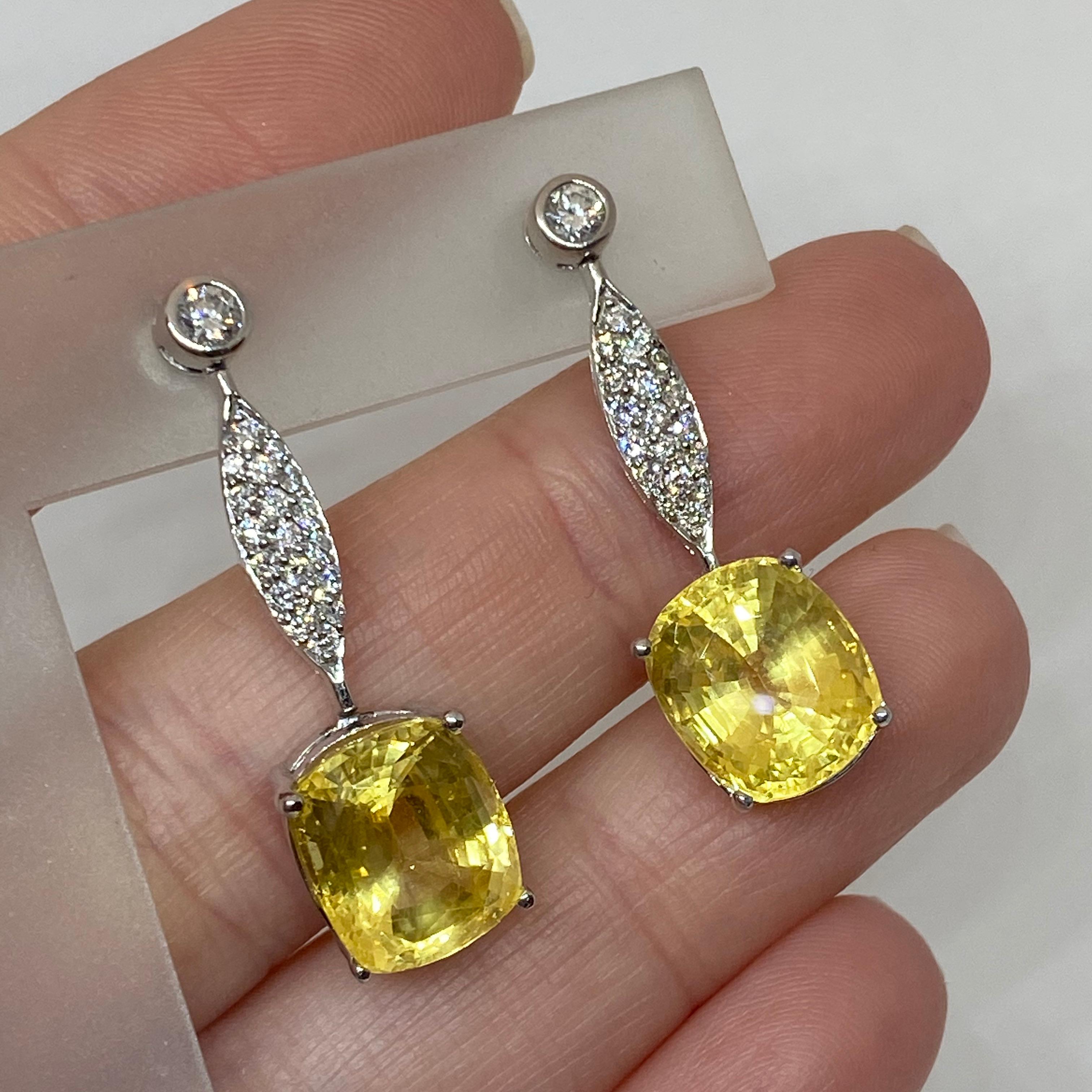 Women's No Heat Yellow Sapphire Oval Diamond Earrings 18K