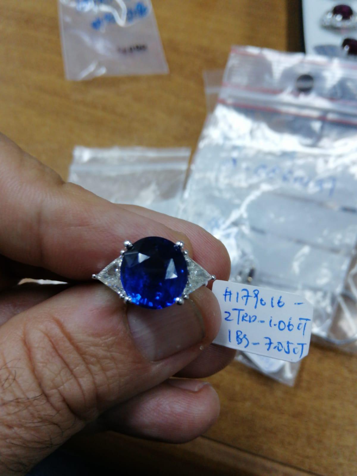 7.05 Carat Royal Blue Sapphire GRS Certified Non Heated Diamond Ring Oval Cut In New Condition In Hong Kong, Hong Kong