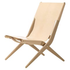 Silla Saxe de roble natural y piel natural by Lassen