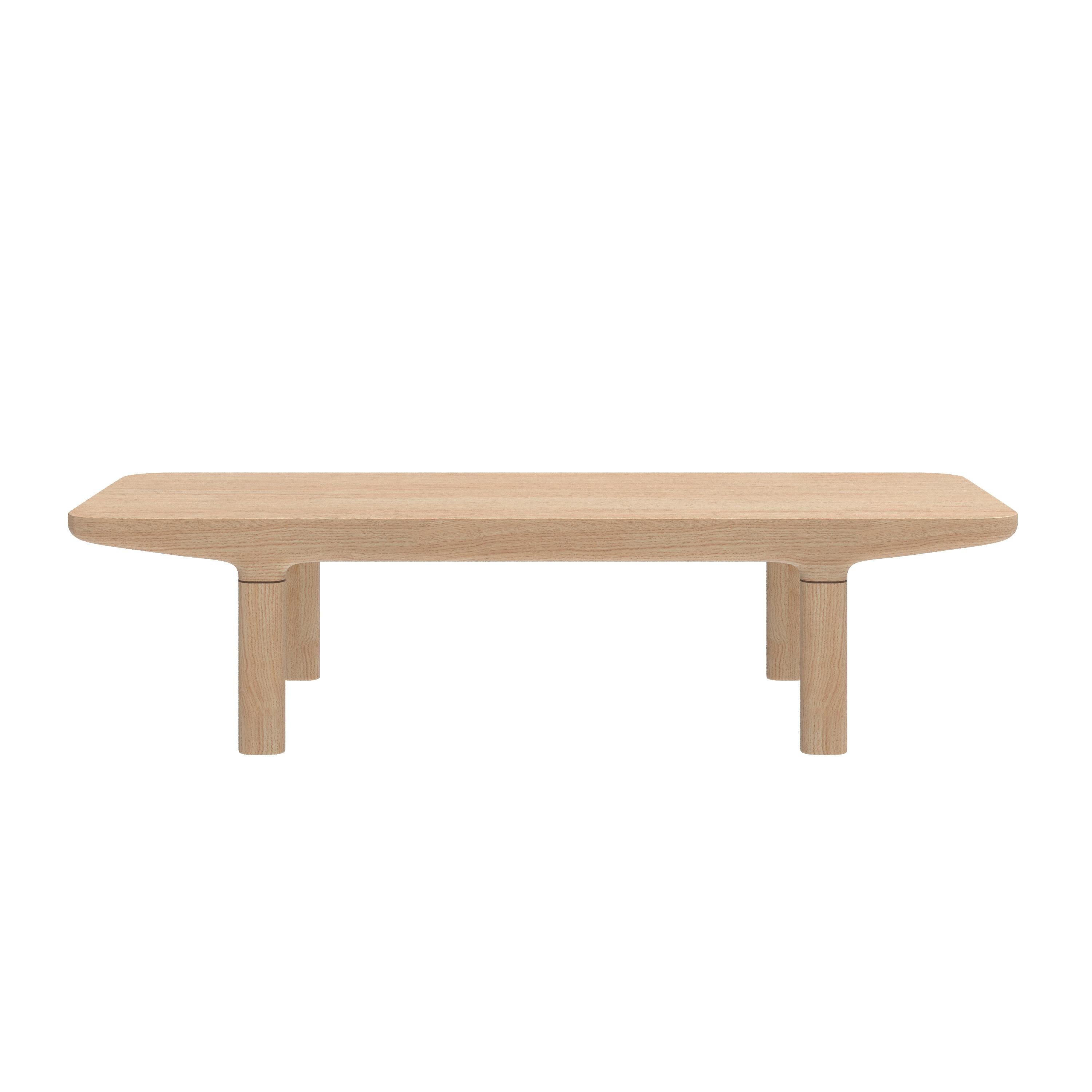Table basse Camille en chêne naturel L29 par HARTO
Dimensions : L 120 x D 50 x H 29 cm. 
Matériaux : Bois massif, placage de bois MDF. 
Poids : 8 kg

A la fois massives et légères, les tables basses Camille sont nées d'un design très fluide, leurs