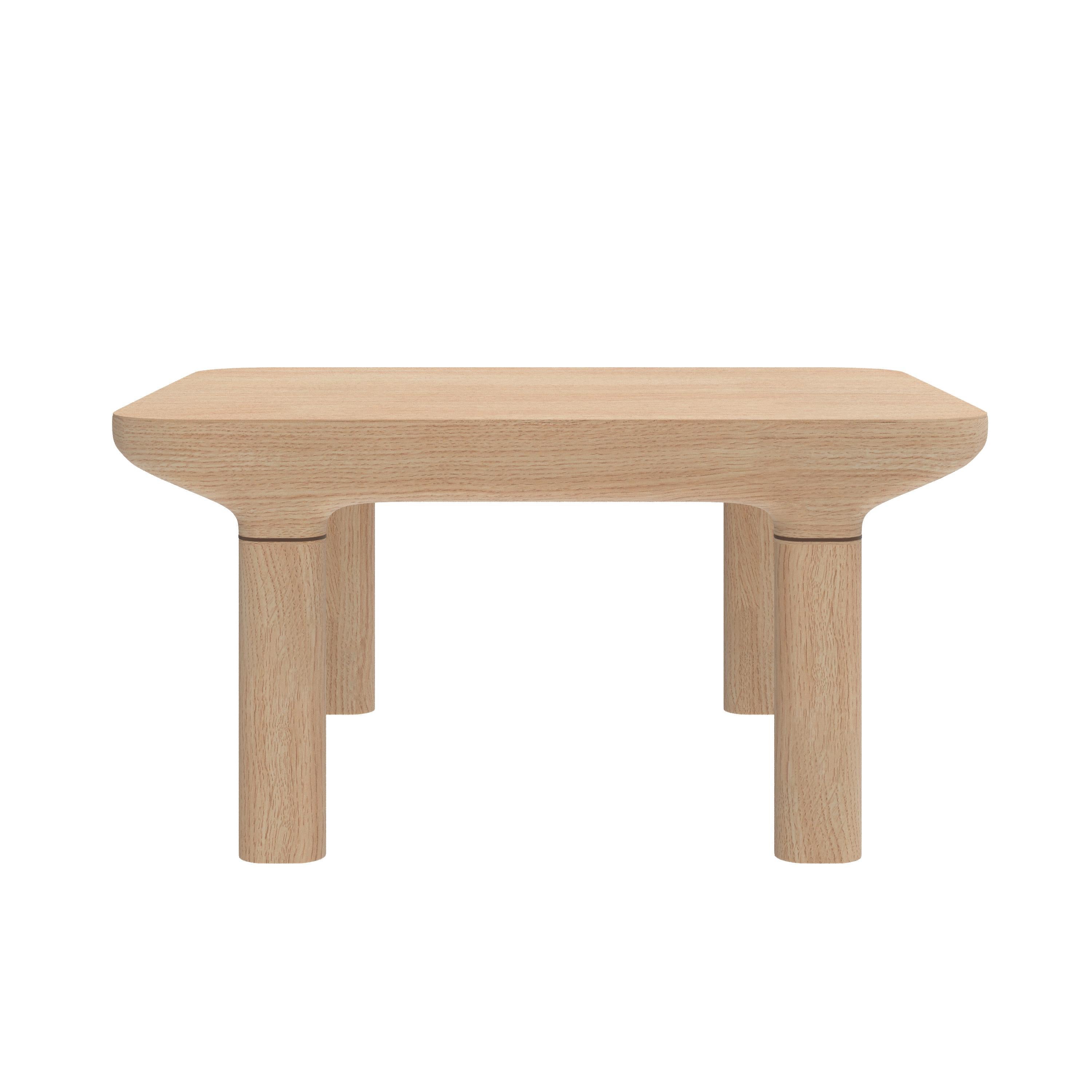 Table basse Camille en chêne naturel S par HARTO
Dimensions : L 62 x P 50 x H 29 cm : L 62 x P 50 x H 29 cm. 
Matériaux : Bois massif, placage de bois MDF. 
Poids : 5 kg

A la fois massives et légères, les tables basses Camille sont nées d'un design