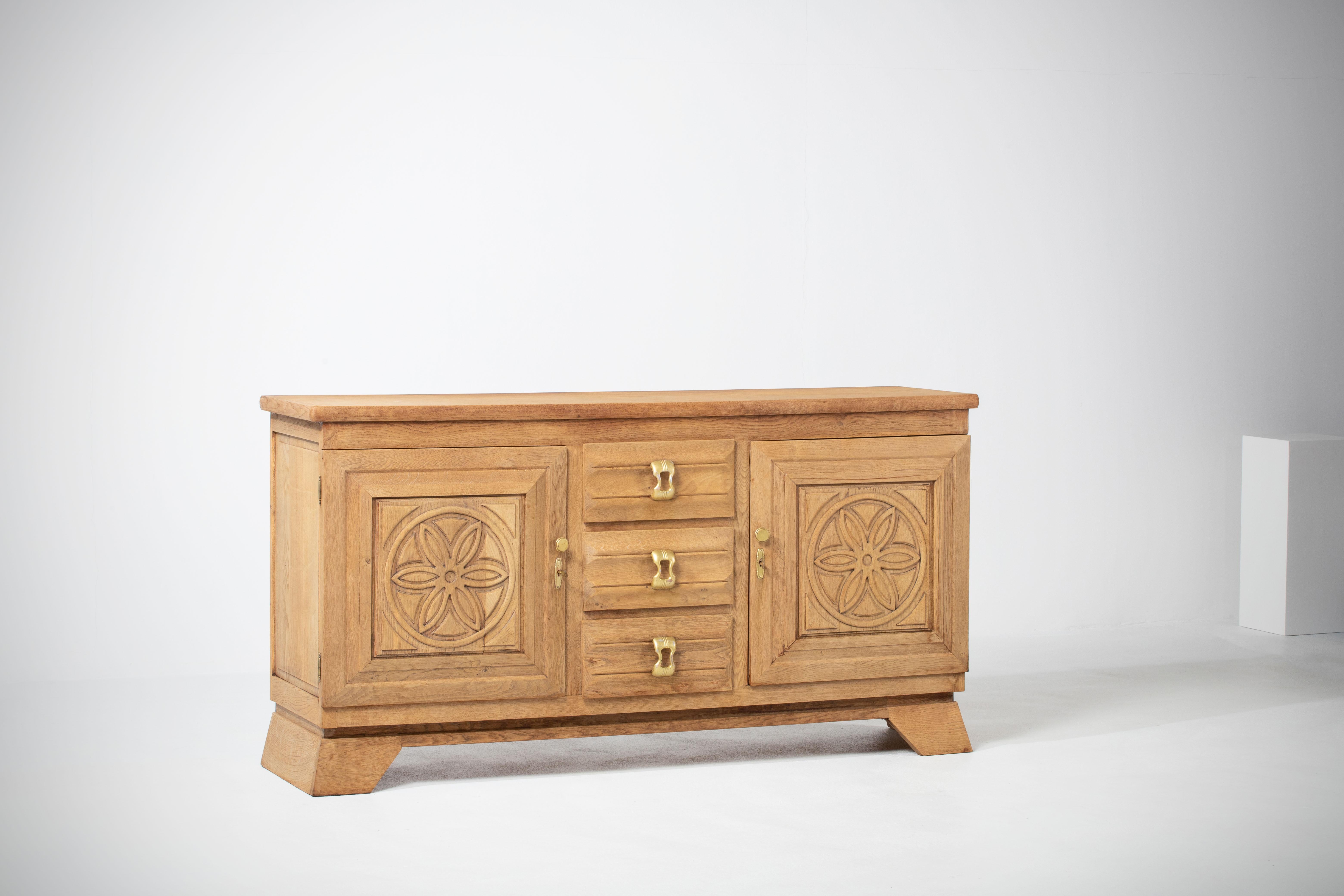 Mid-20th Century Natural Oak Credenza, France, 1940s For Sale
