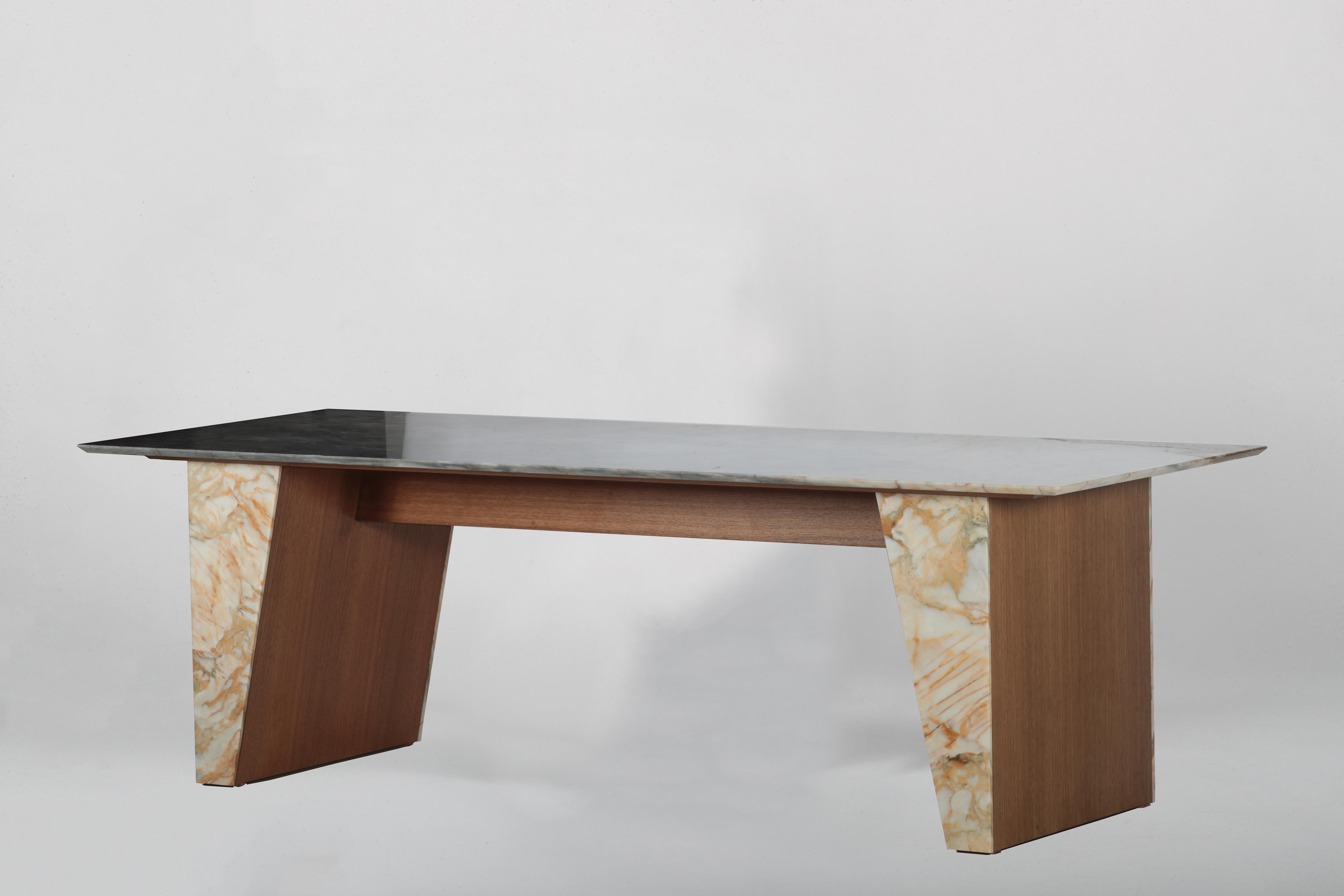Postmoderne Table de salle à manger Avion par Studio Mohs en vente
