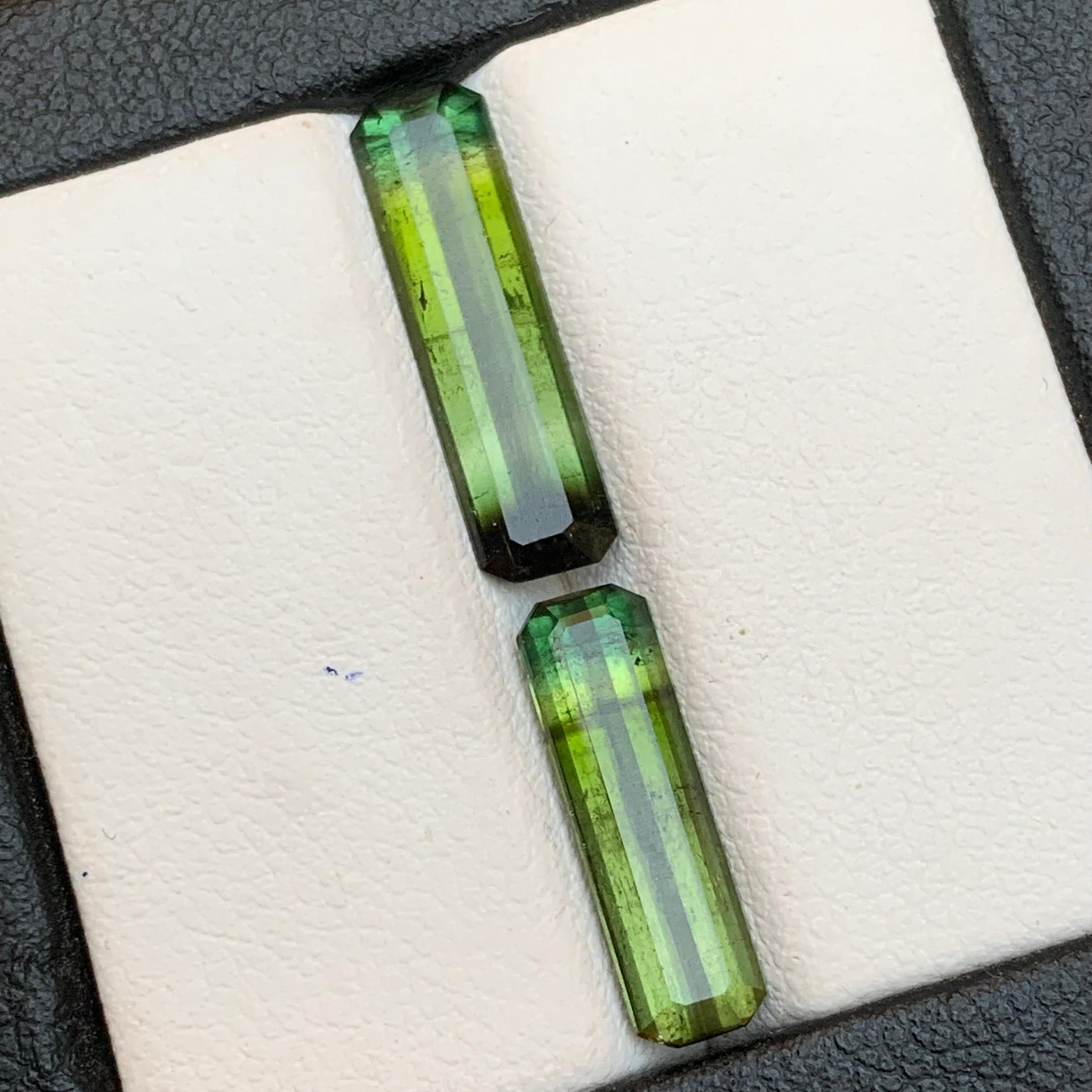 Natürlicher Olivgrüner Bicolor Turmalin 5,39 Ct Smaragdschliff Lose Edelsteine im Angebot 1