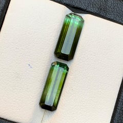 Conjunto de gemas sueltas de turmalina bicolor verde oliva natural de 5.86 qt talla esmeralda