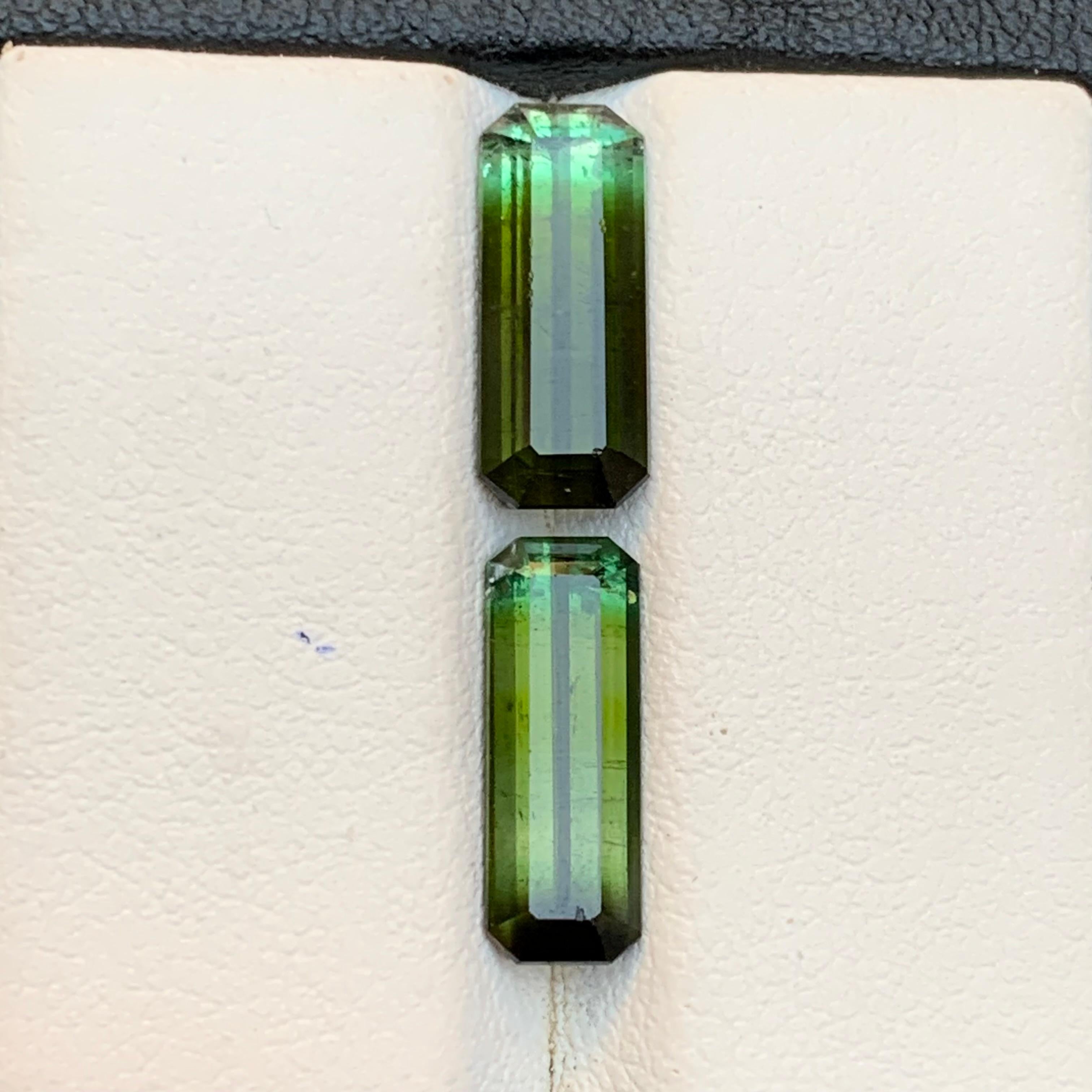 Naturelle Olive Green Bicolor Tourmaline 5.86 Ct Emerald Cut Loose Gemstones Set en vente 1