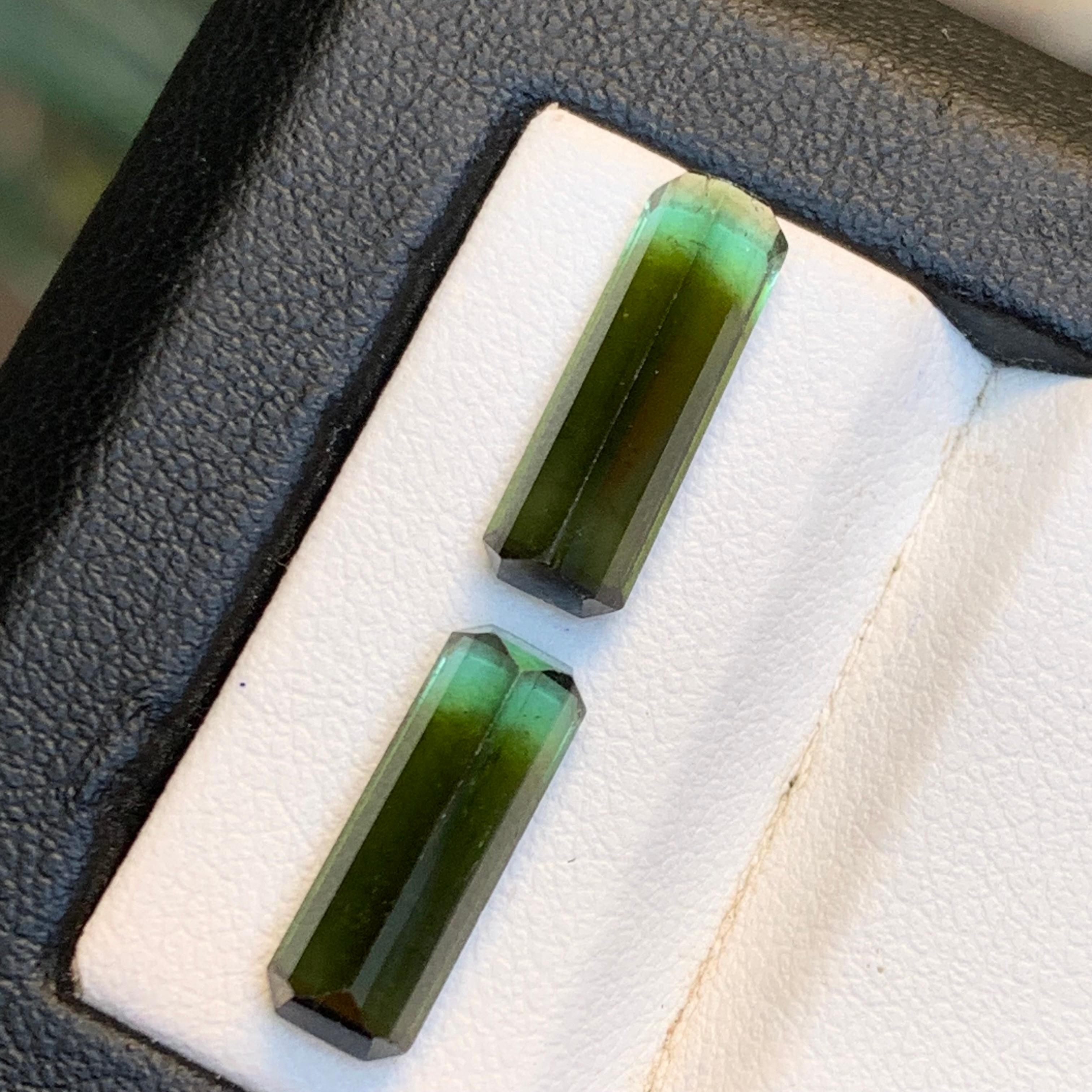 Natürlicher Olivgrüner Bicolor Turmalin 6,33 Ct Smaragdschliff Lose Edelsteinpaar für Damen oder Herren im Angebot