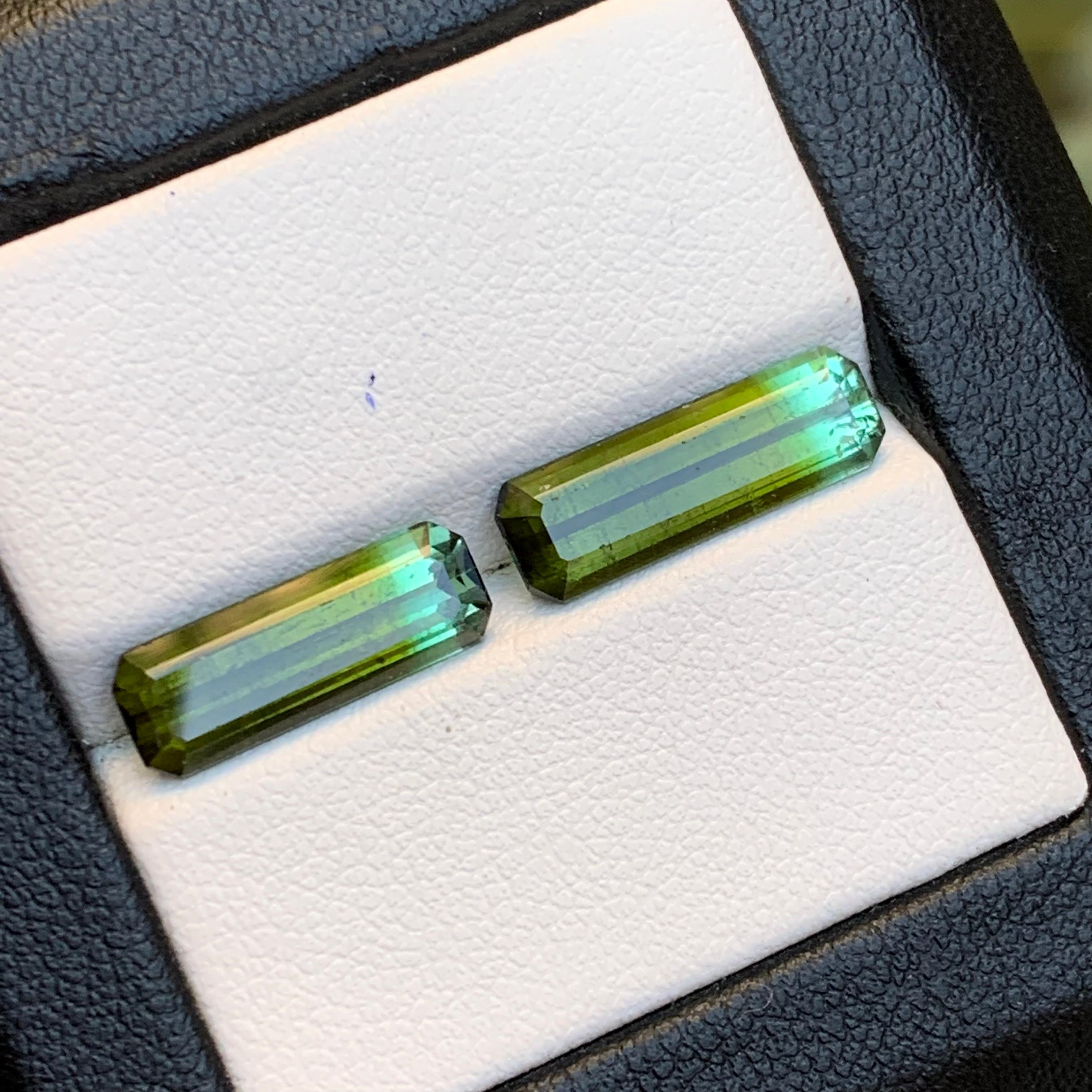 Natürlicher Olivgrüner Bicolor Turmalin 6,33 Ct Smaragdschliff Lose Edelsteinpaar im Angebot 4