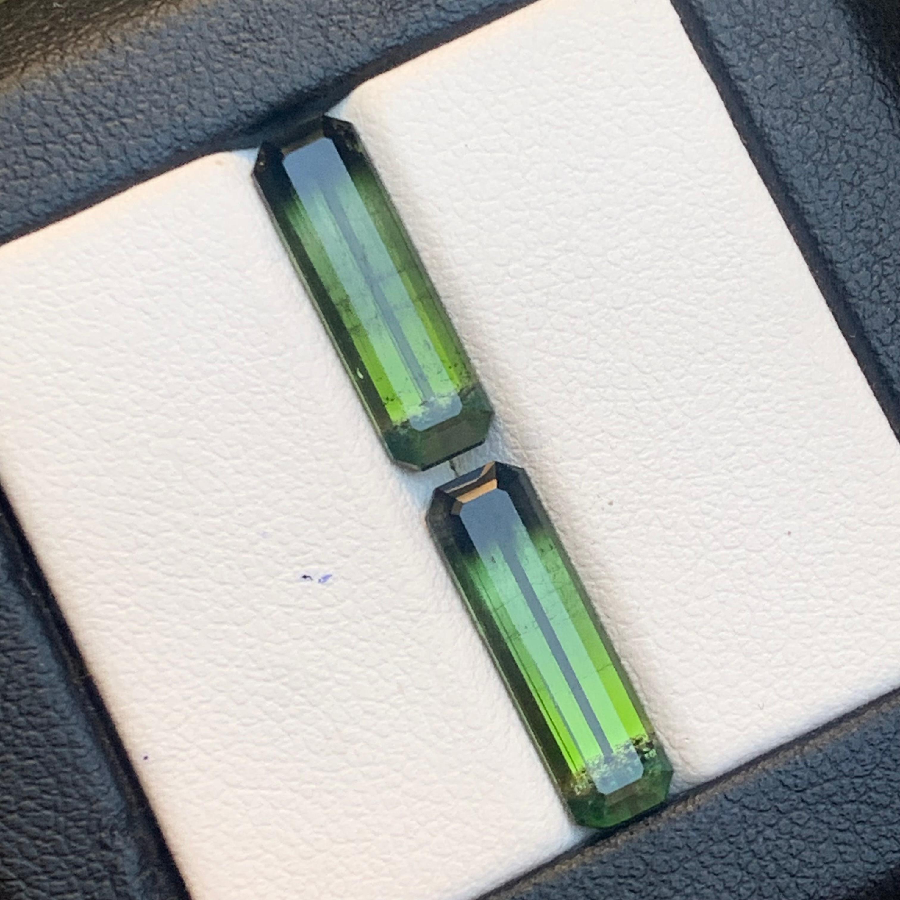 Natural Olive Green Bicolor Tourmaline 6.68 Ct Emerald Cut Loose Gemstone Set In New Condition For Sale In Peshawar, PK