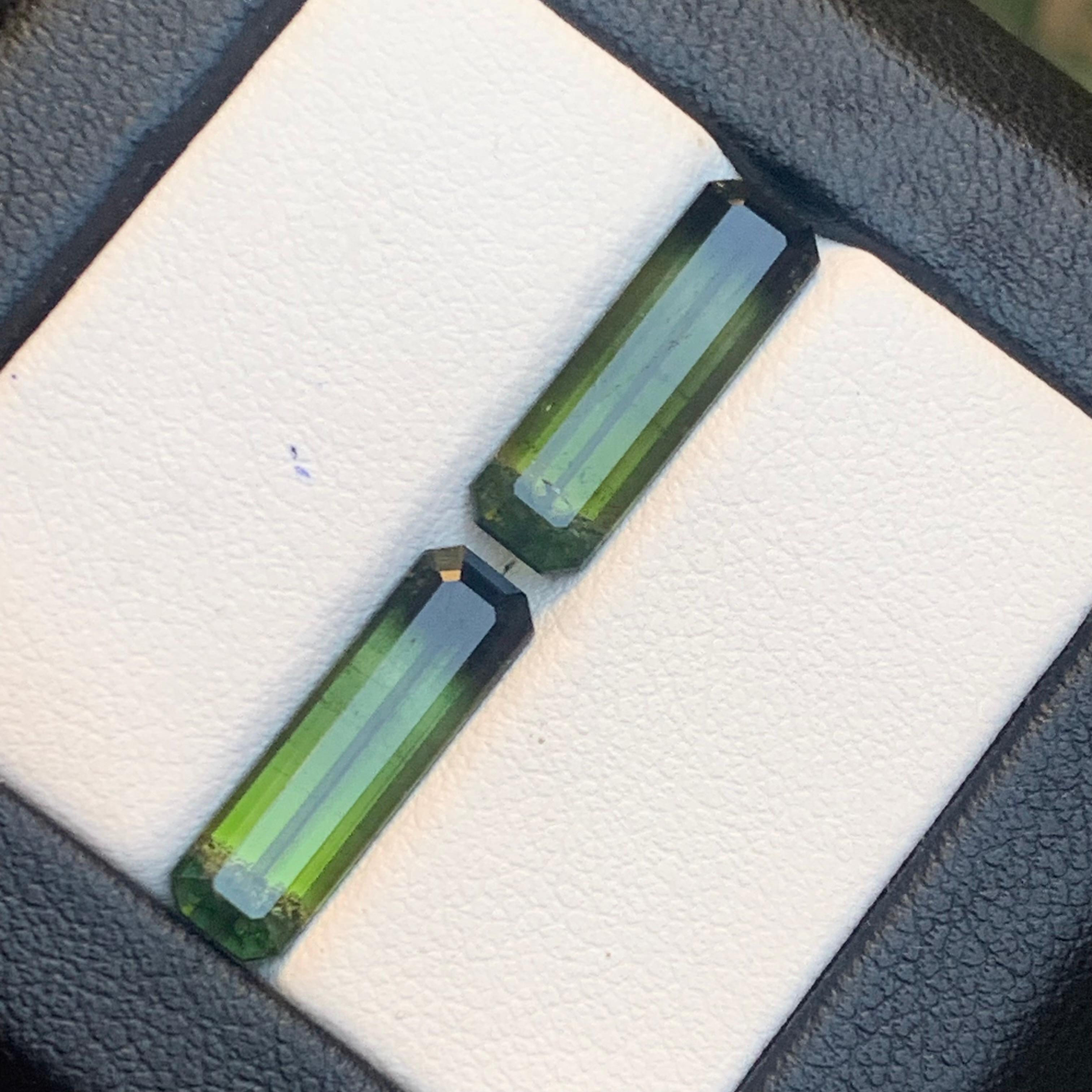 Women's or Men's Natural Olive Green Bicolor Tourmaline 6.68 Ct Emerald Cut Loose Gemstone Set For Sale