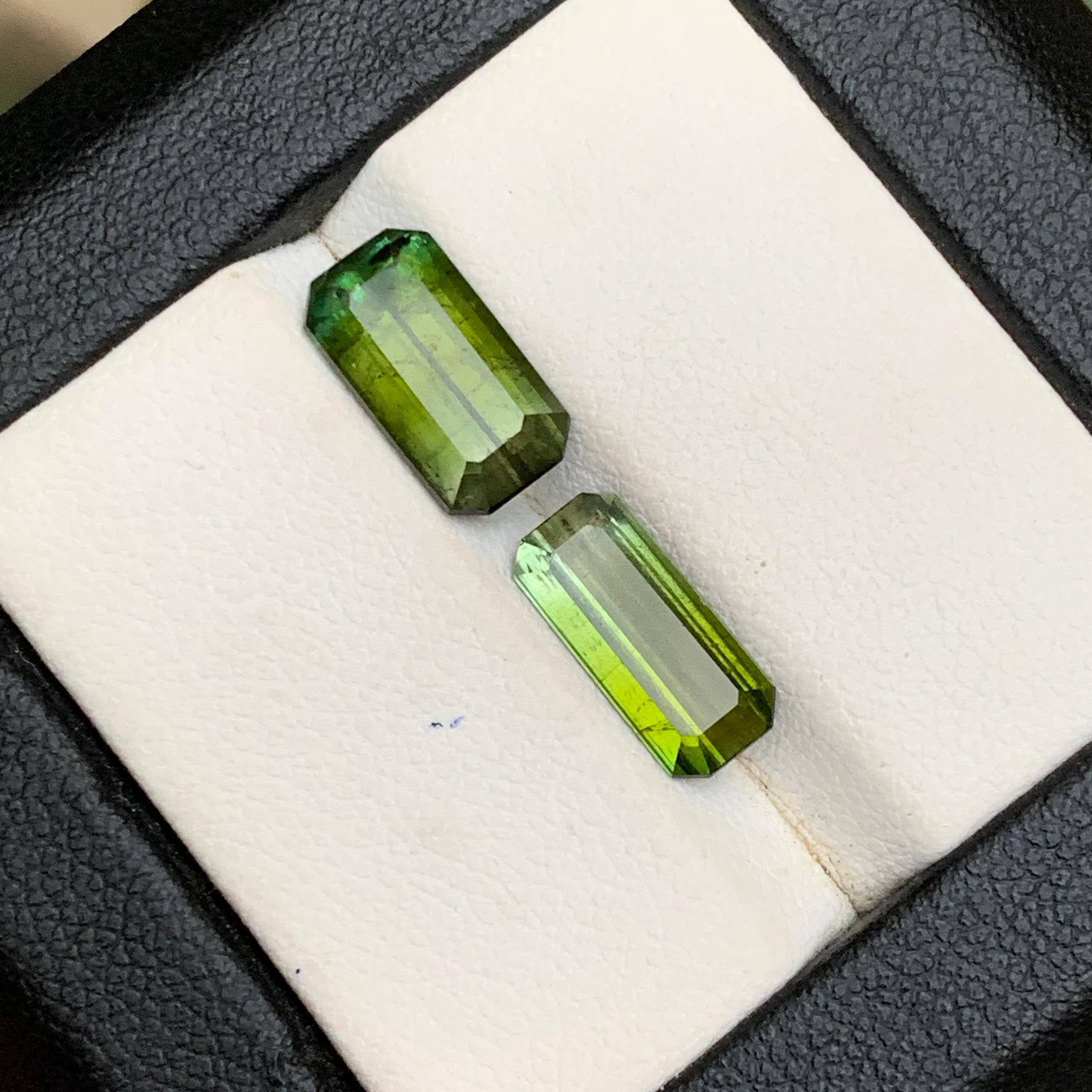 Naturelle Tourmaline vert olive 4.79 Ct Emerald Cut Loose Gemstone Set - Bijoux en vente 2