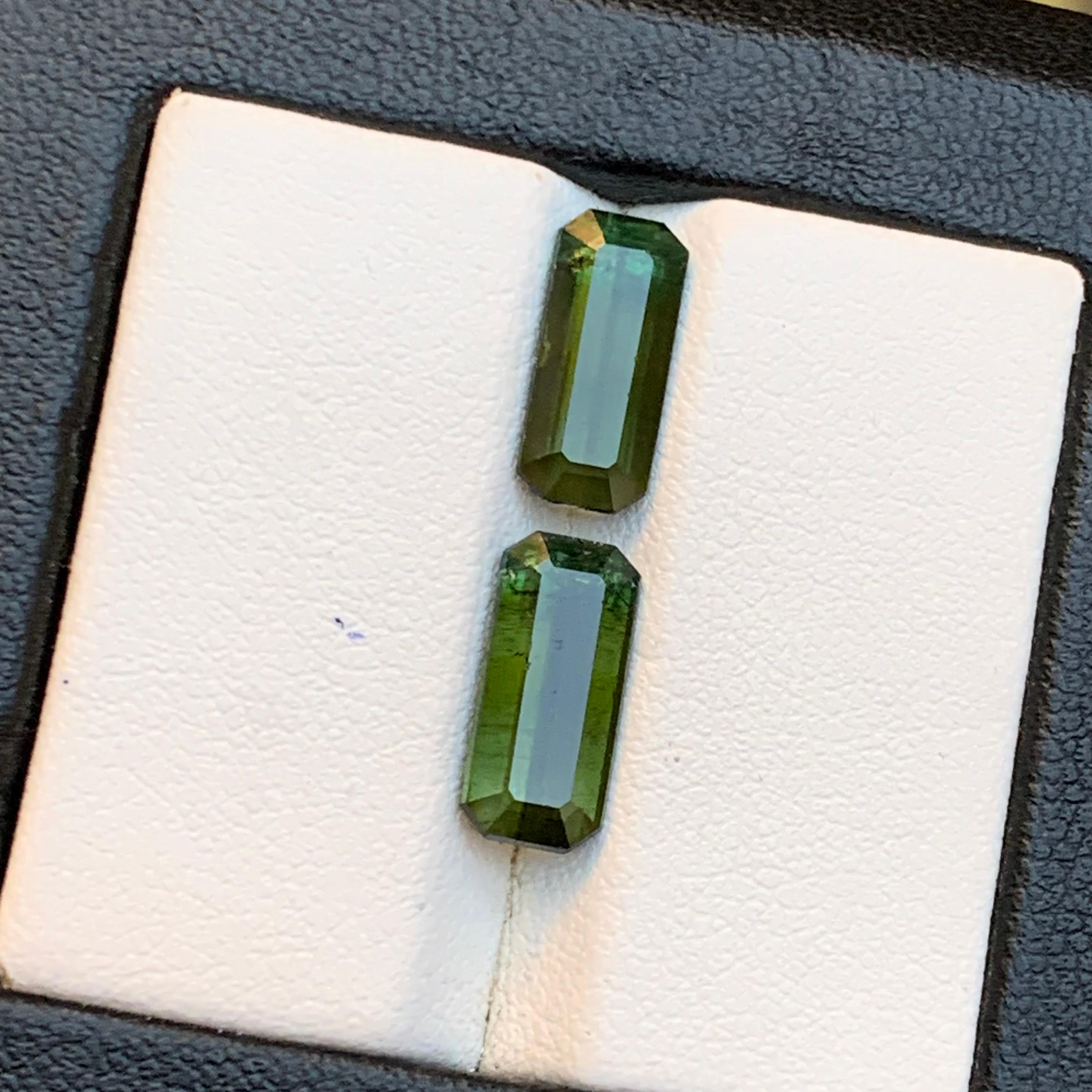 Naturelle Tourmaline vert olive 5.28 Ct Emerald Cut Loose Gemstone Set - Bijoux en vente 3