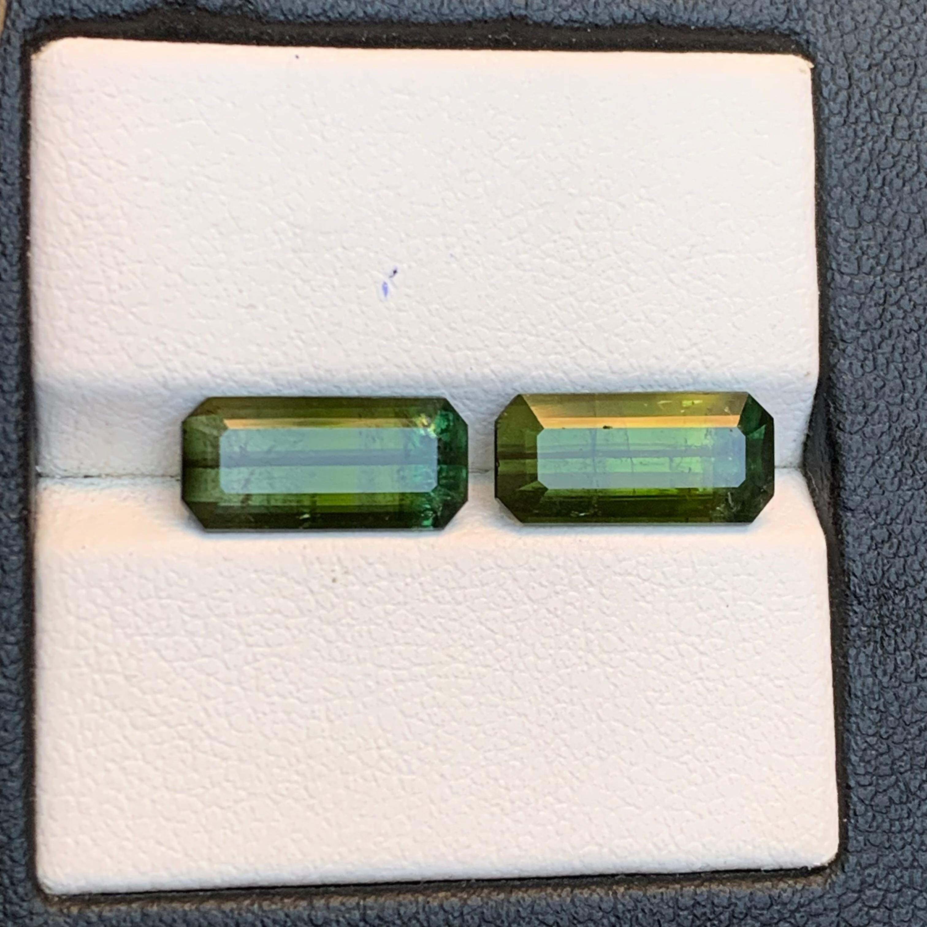 Naturelle Tourmaline vert olive 6.30 Ct Emerald Cut Loose Gemstone Matched Pair Unisexe en vente