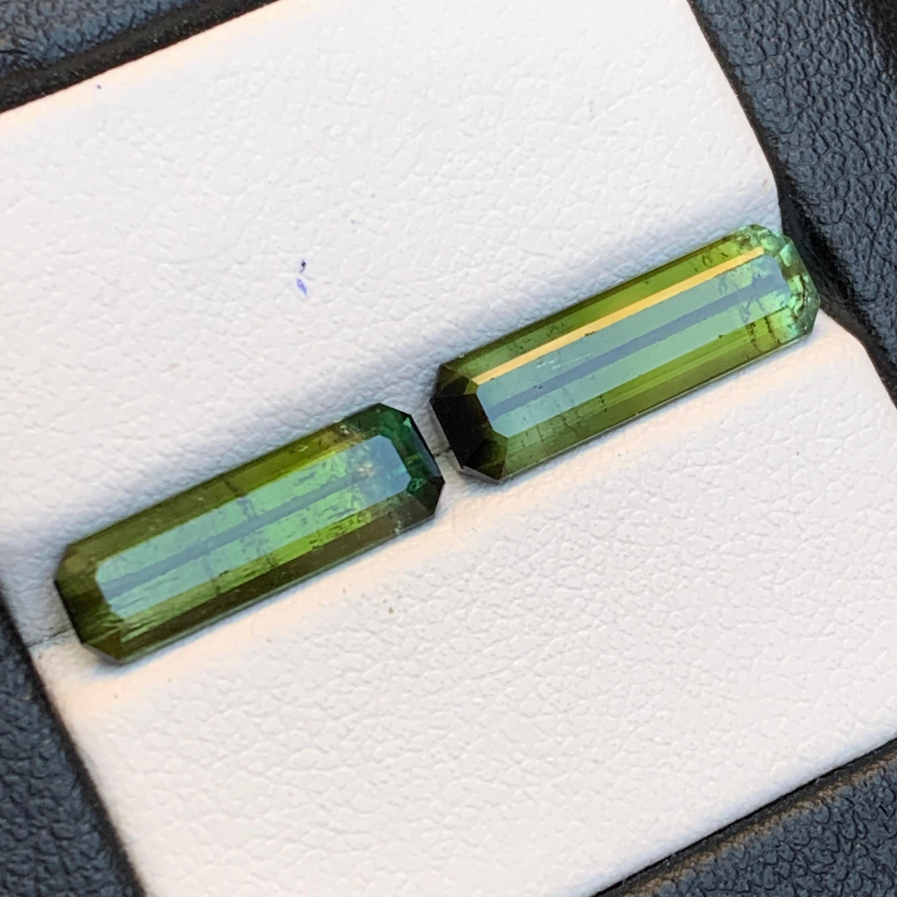 Natürlicher Olivgrüner Turmalin 6.44 Ct Smaragdschliff Loser Edelstein Set - Schmuck im Angebot 5