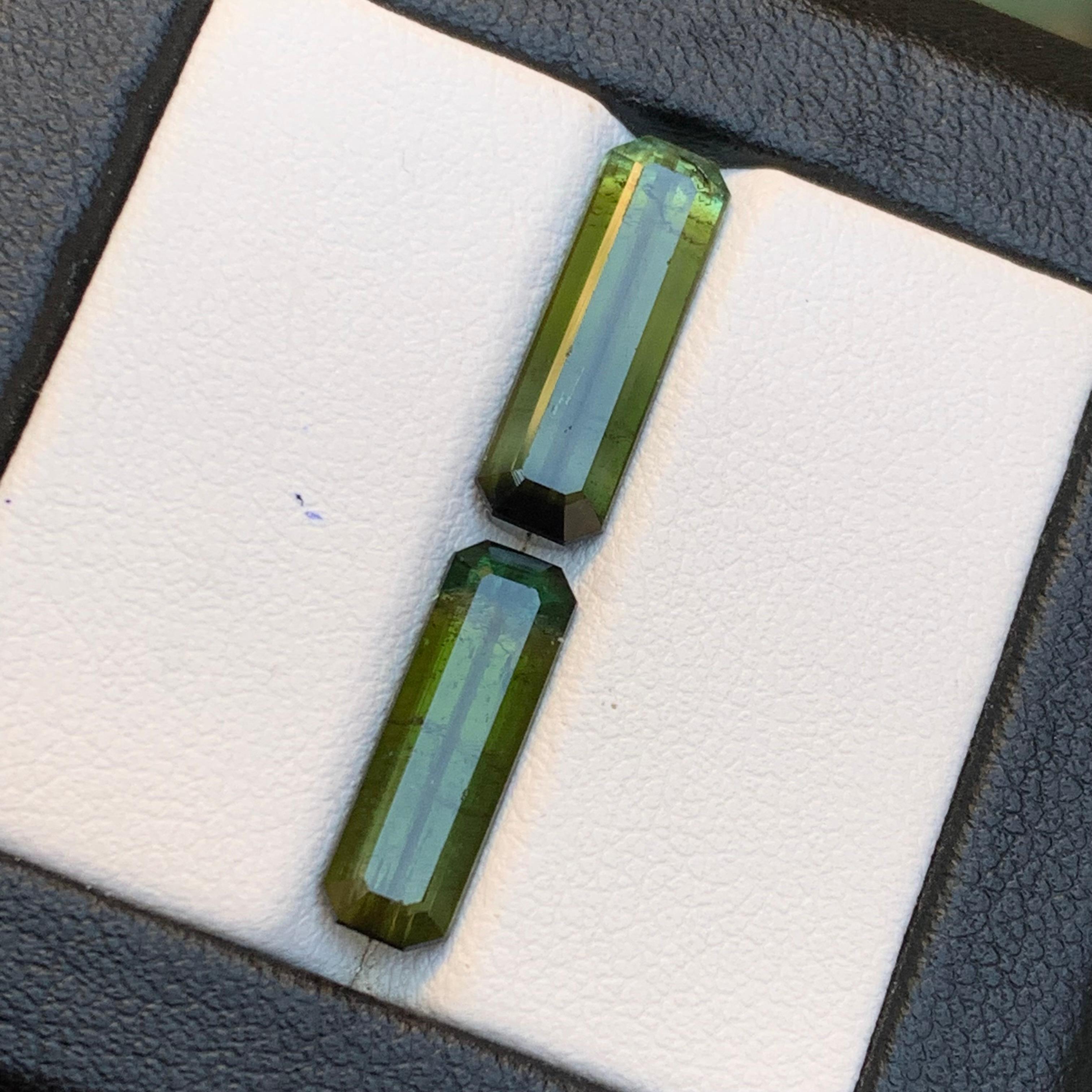 Natürlicher Olivgrüner Turmalin 6.44 Ct Smaragdschliff Loser Edelstein Set - Schmuck im Angebot 6