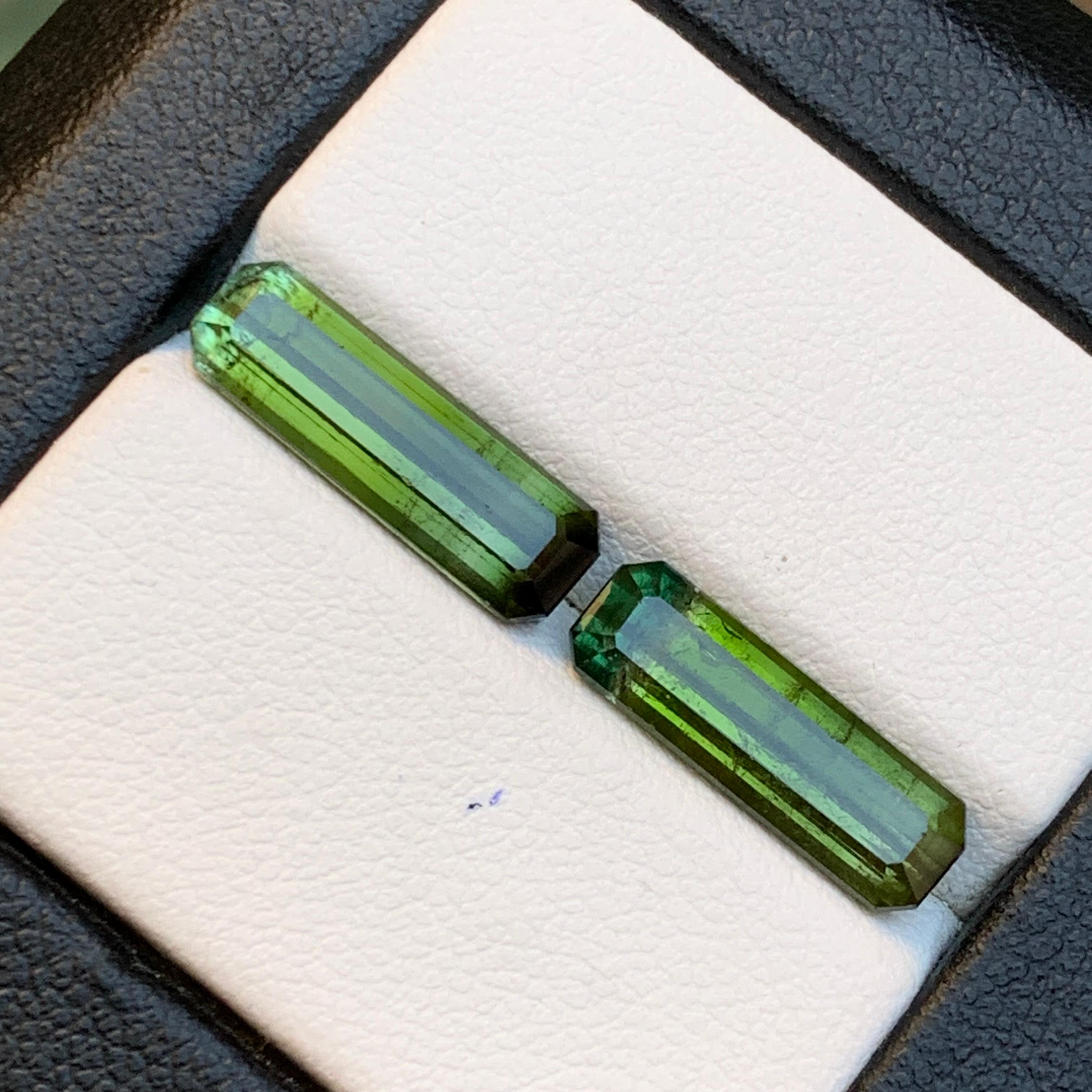 Natürlicher Olivgrüner Turmalin 6.44 Ct Smaragdschliff Loser Edelstein Set - Schmuck im Angebot 7