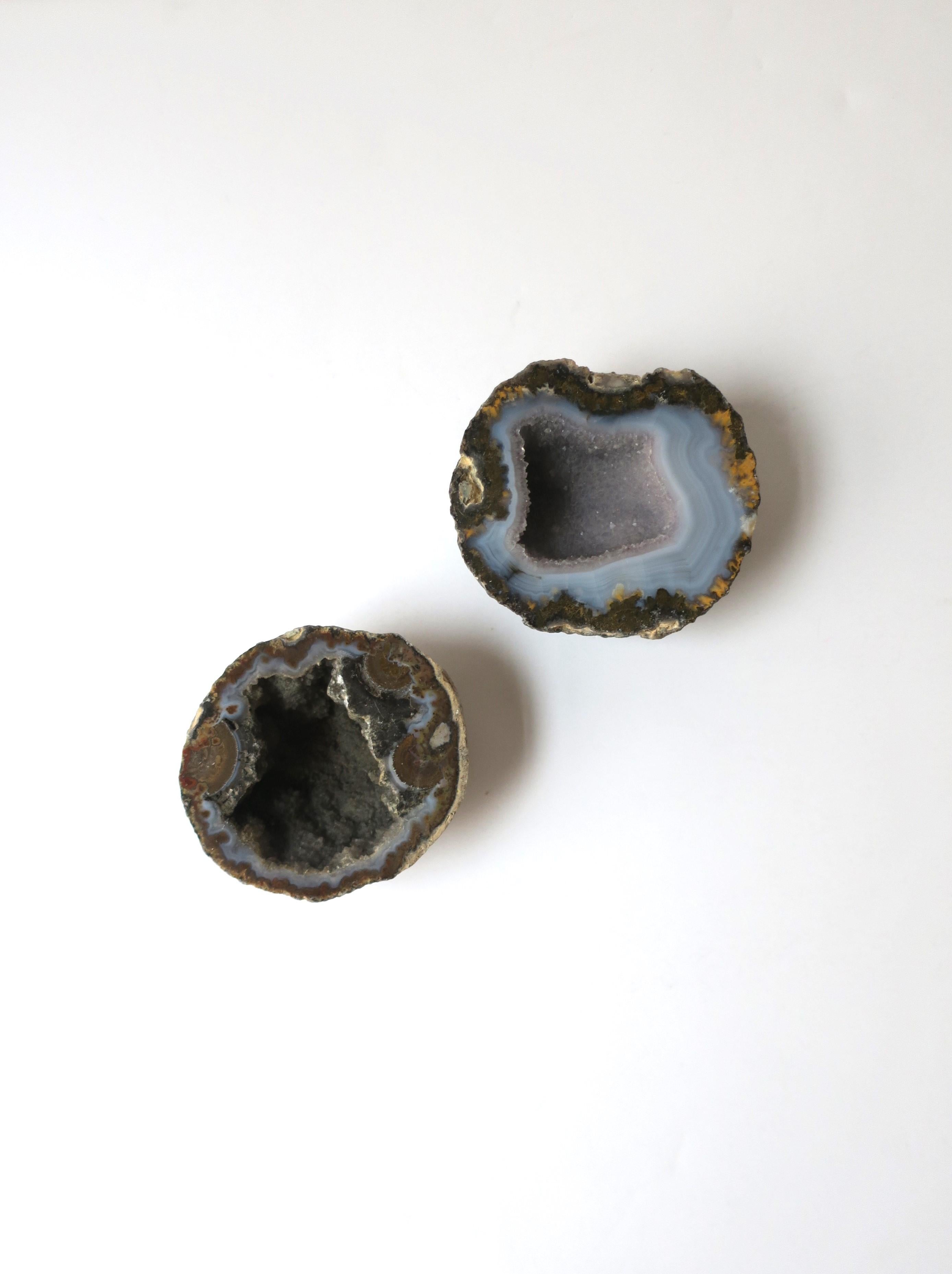 20th Century Natural Onyx Agate Quartz Geodes Decorative Objects, Set/Pair For Sale