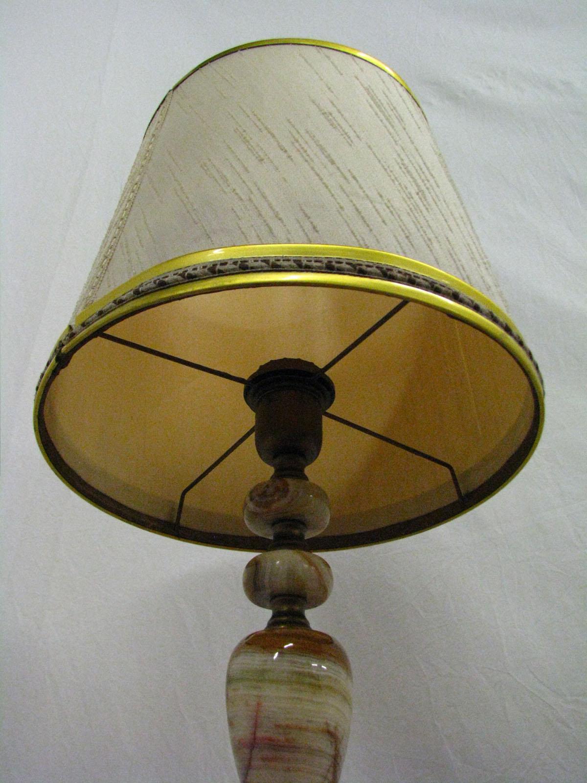 Italian Natural Onyx Desk or Bedside Cabinet Lamp For Sale