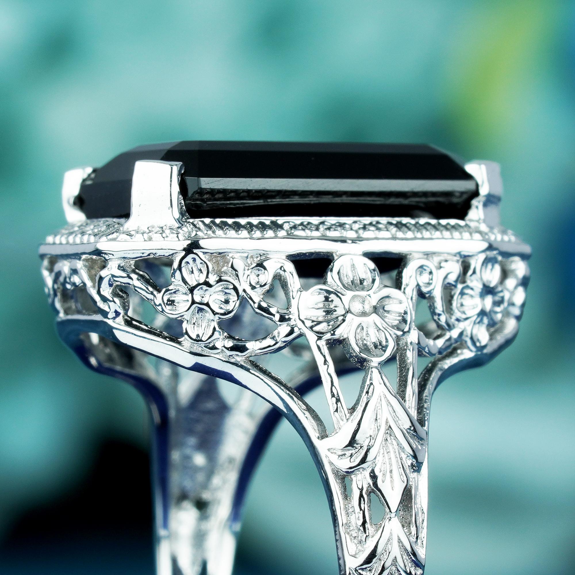 For Sale:  Natural Onyx Emerald Cut Vintage Style Filigree Cocktail Ring in Solid 9K Gold 6