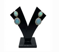 Ohrring aus 14-karätigem Gold mit natürlichem Opal (6,17 Karat) und Diamanten (0,77 Karat)