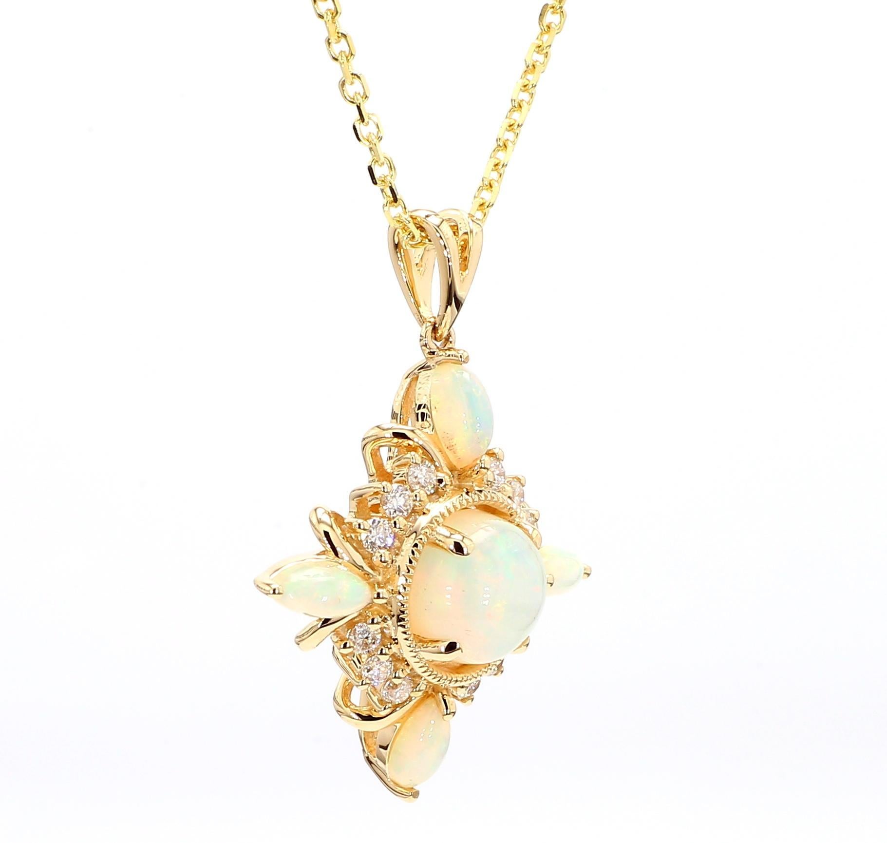 Taille ronde Pendentif en or avec opale naturelle et diamant blanc de 1,91 carat poids total en vente
