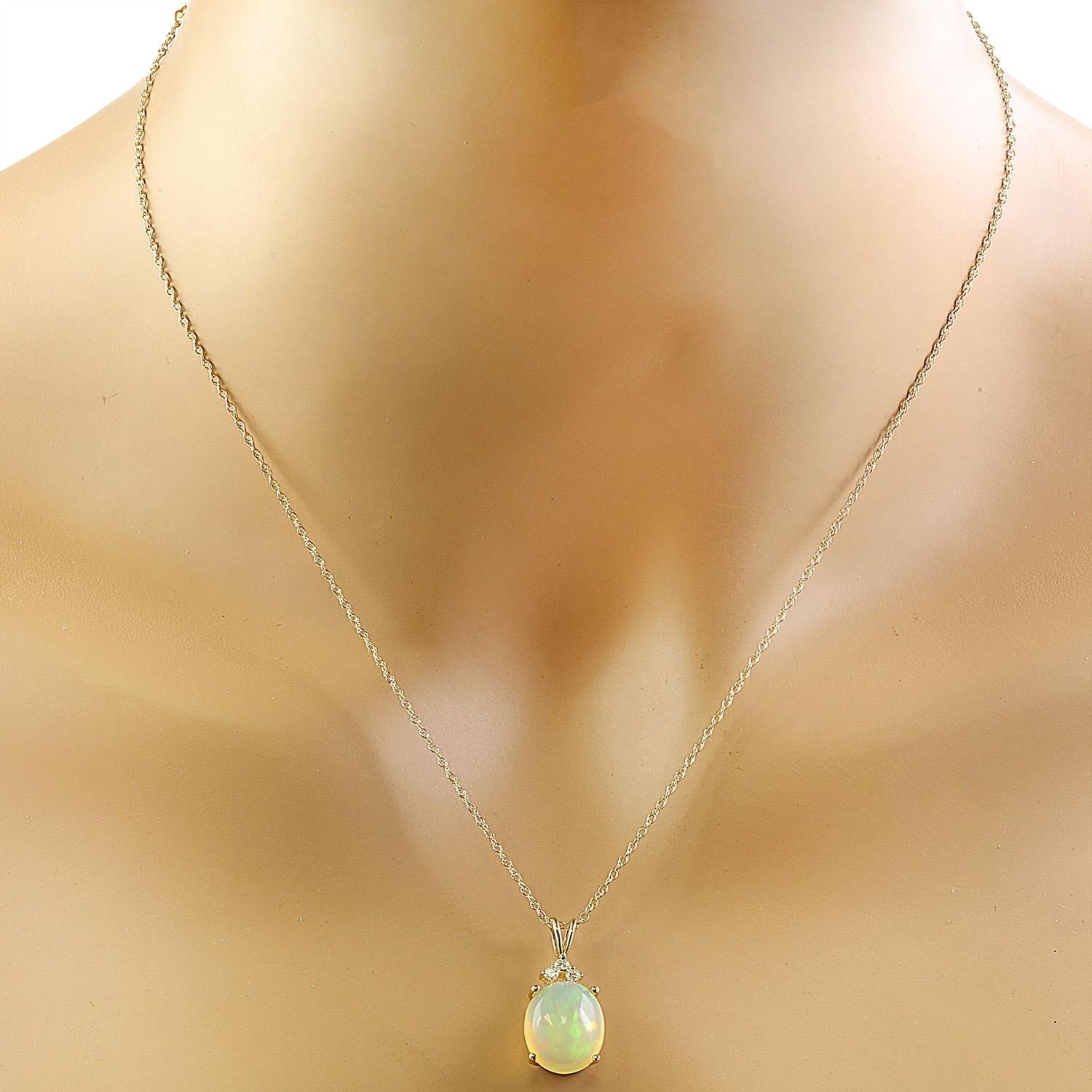 Natural Opal Diamond Necklace in 14 Karat Solid Yellow Gold  In New Condition For Sale In Los Angeles, CA