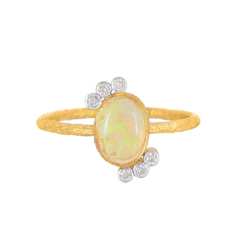 Natural Opal & Diamond Ring 18K gold en venta 1