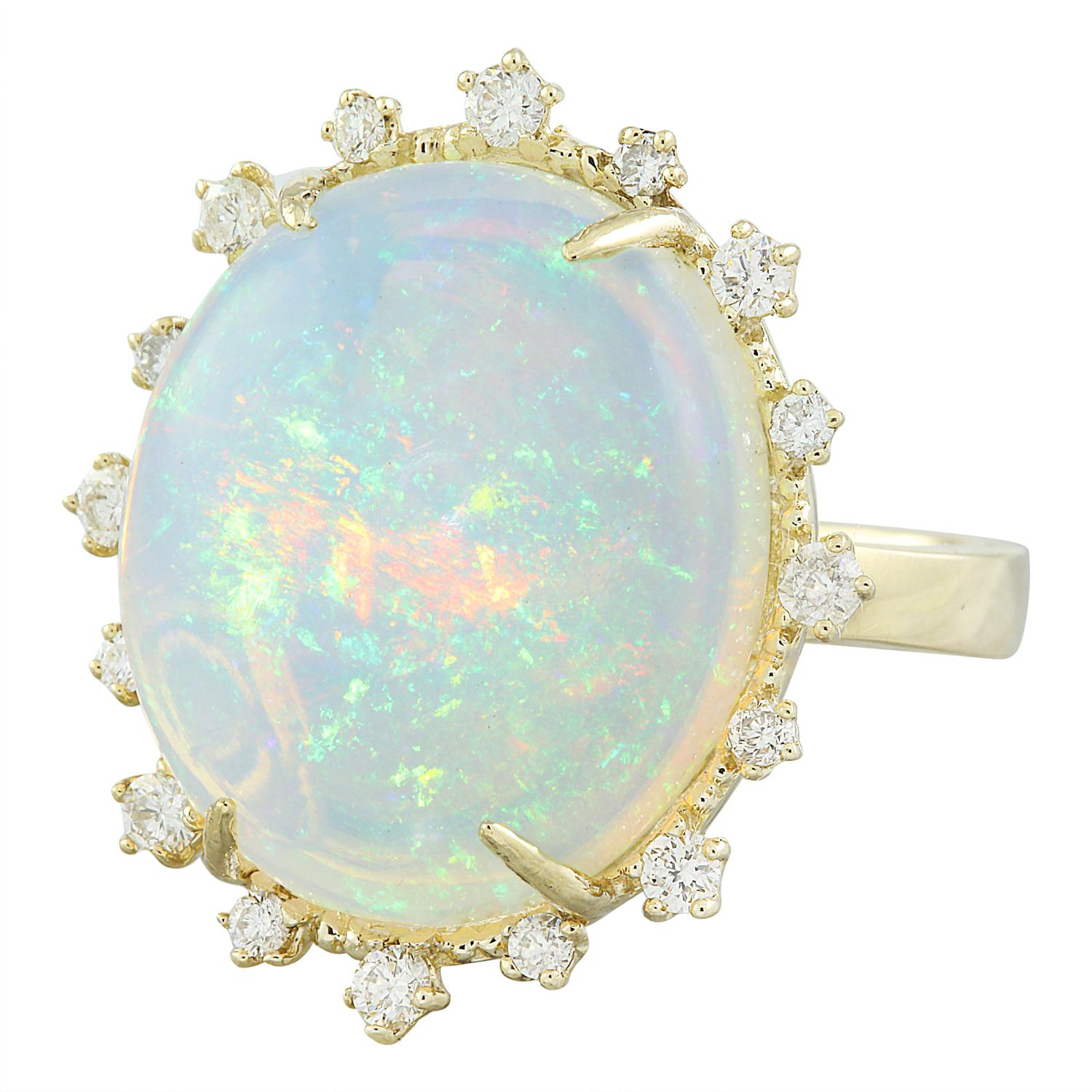Bague en or jaune massif 14 carats avec opale naturelle et diamants  Pour femmes en vente
