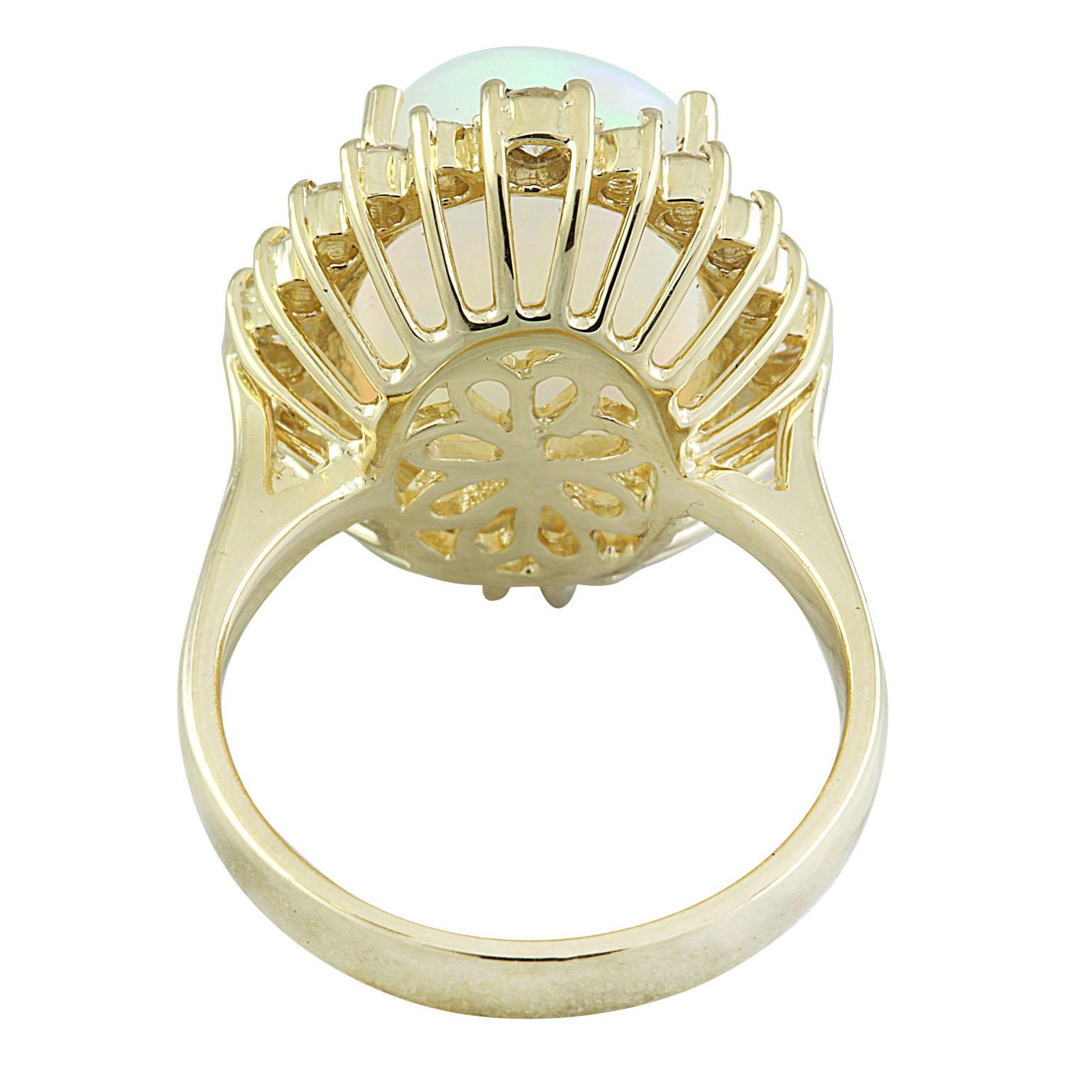 Bague en or jaune 14 carats avec opale naturelle et diamants  Pour femmes en vente