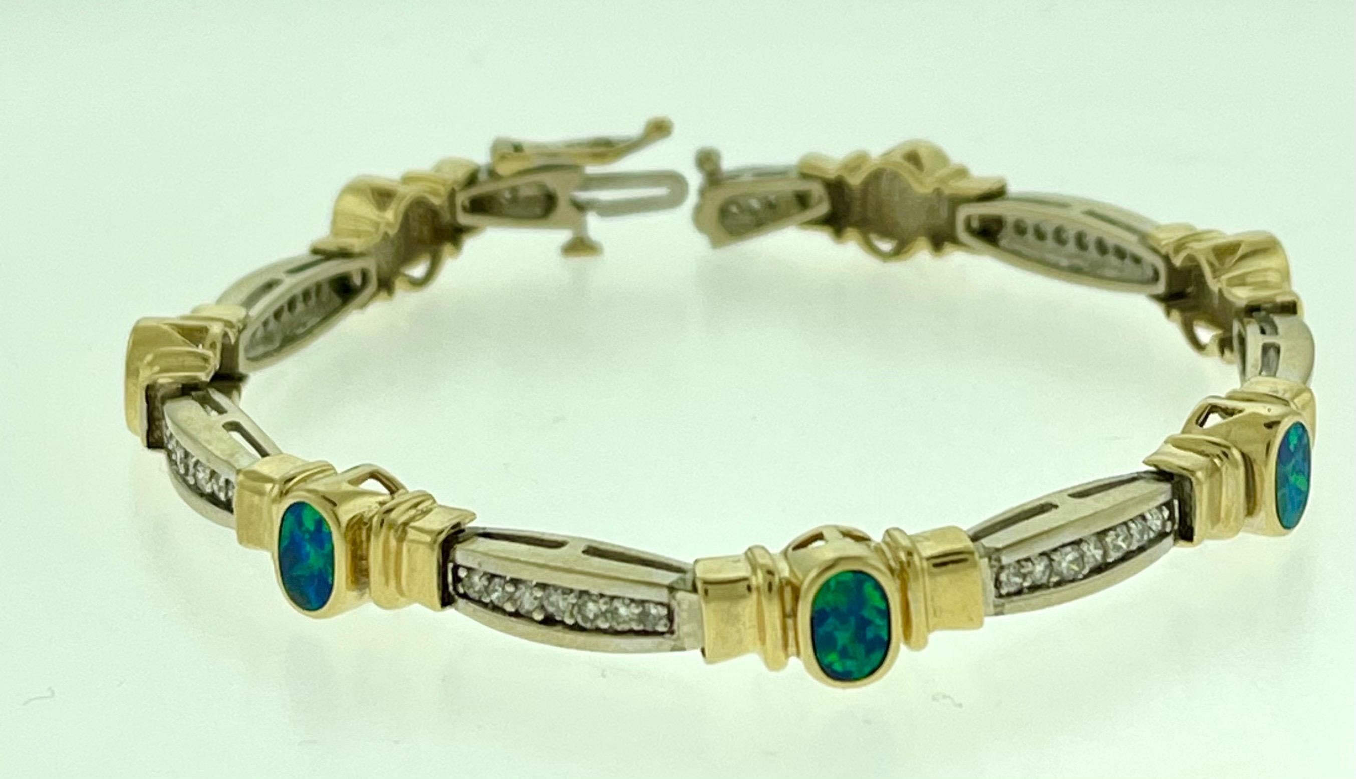 Natürliches Opal- und Diamant-Tennisarmband 14 Karat zweifarbiges Gold im Zustand „Hervorragend“ im Angebot in New York, NY