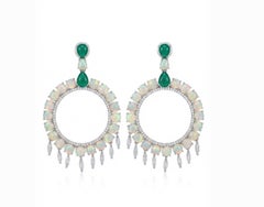 Orecchini con opale naturale, smeraldo e diamanti in oro 14k