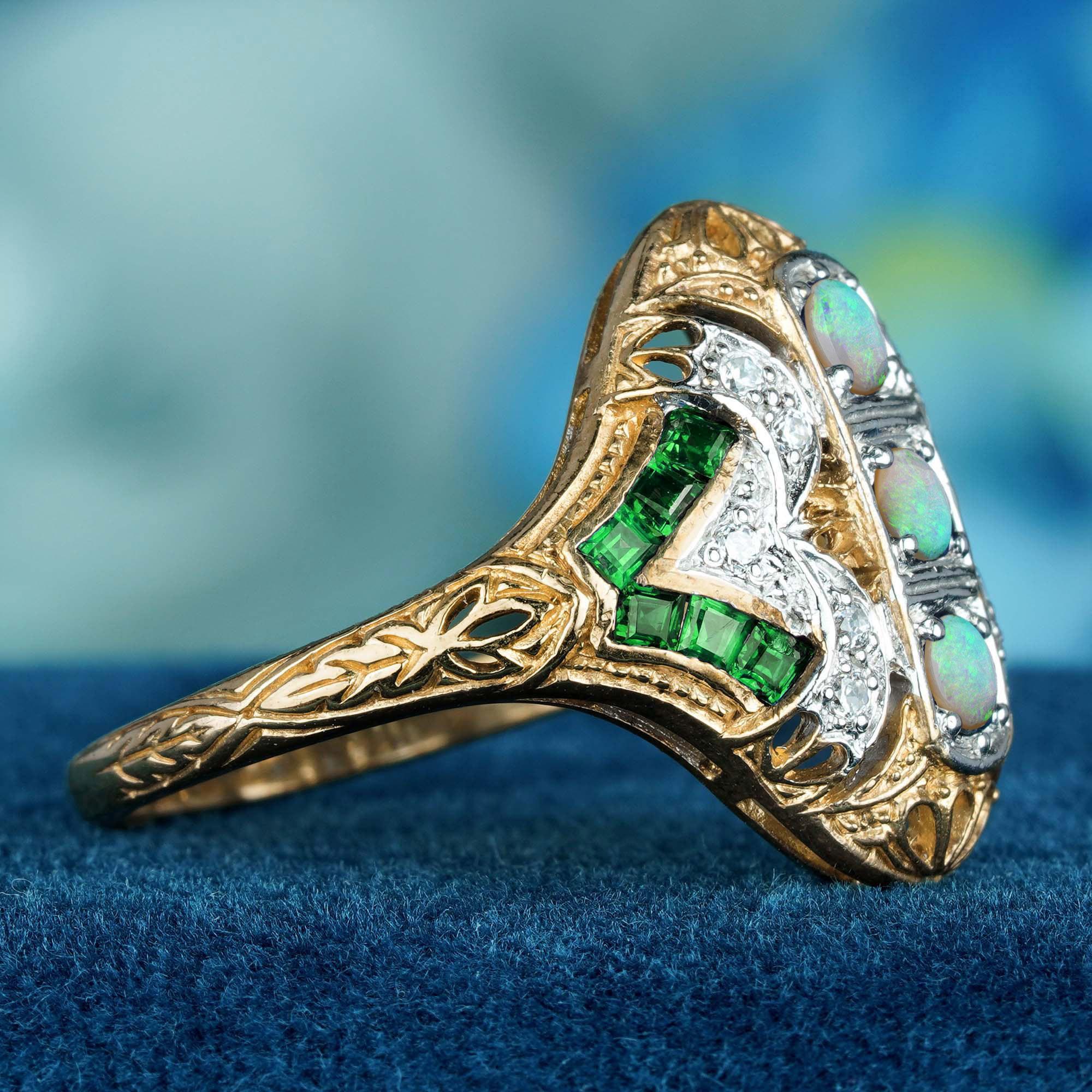 Ópalo natural Esmeralda Diamante Estilo Vintage Filigrana Anillo de Tres Piedras en Oro de 14K Corte redondo