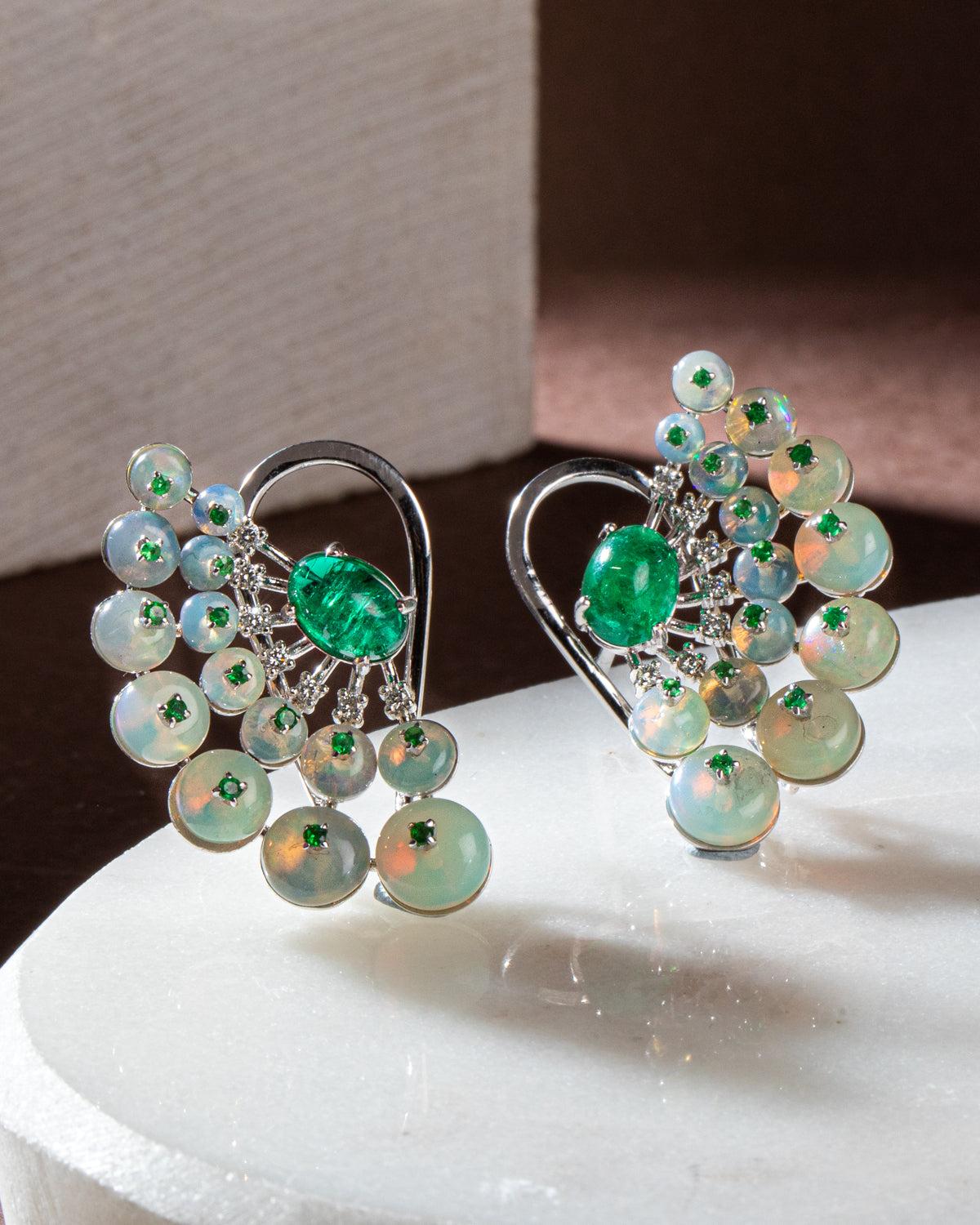 Boucles d'oreilles en or 14K - Opale Naturelle, Emeraude, Tsavorite Neuf - En vente à jaipur, IN