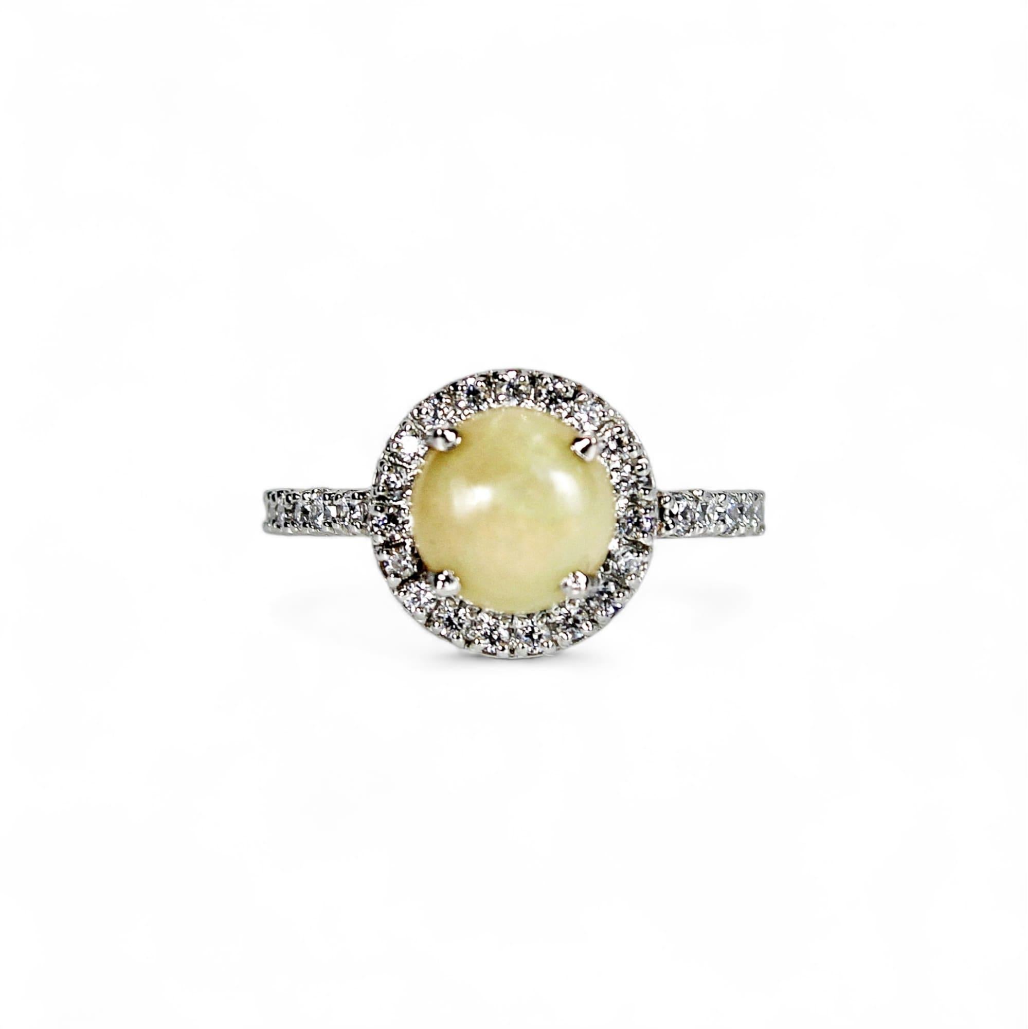 Natürlicher Opal  Edelstein-Ring im Zustand „Neu“ im Angebot in Vadgam, GJ