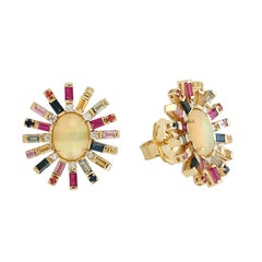 Boucles d'oreilles à clous « Sunburst » en or jaune 18 carats, avec opale naturelle, saphirs multicolores et diamants