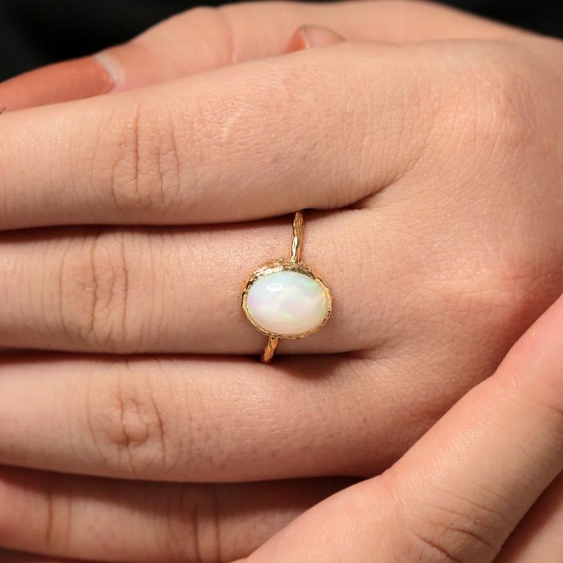 Natural Opal Ring 18K gold in vendita 1