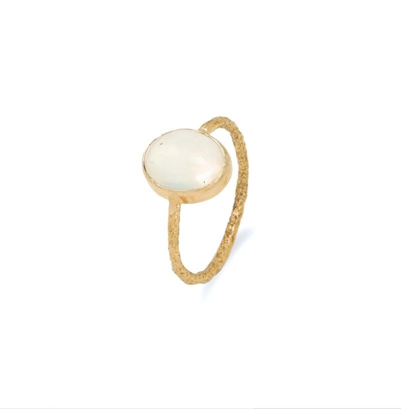 Natural Opal Ring 18K gold For Sale 1