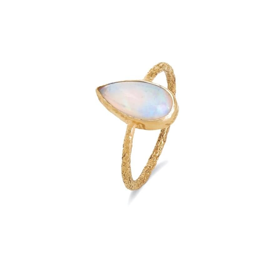 Natural Opal Ring 18K gold For Sale 1