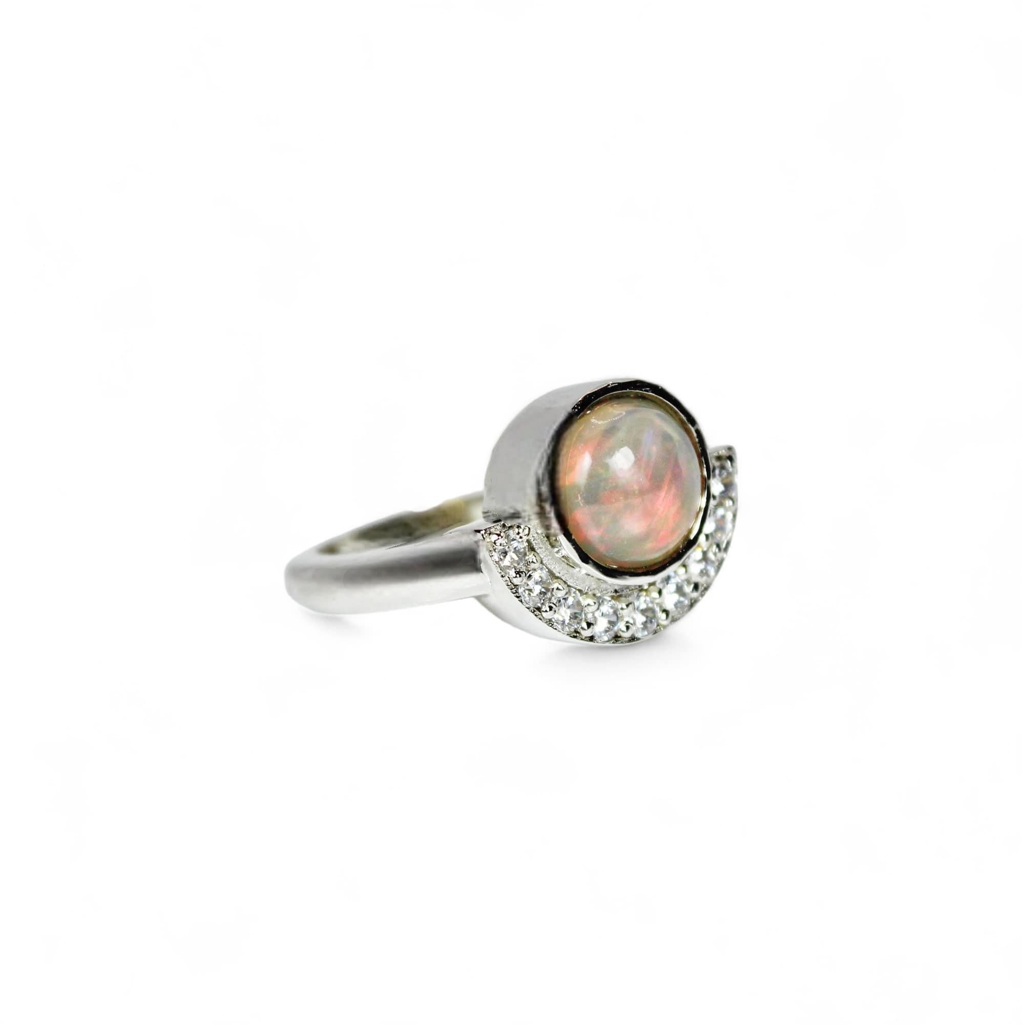 Natürlicher Opal Ring (Rundschliff) im Angebot