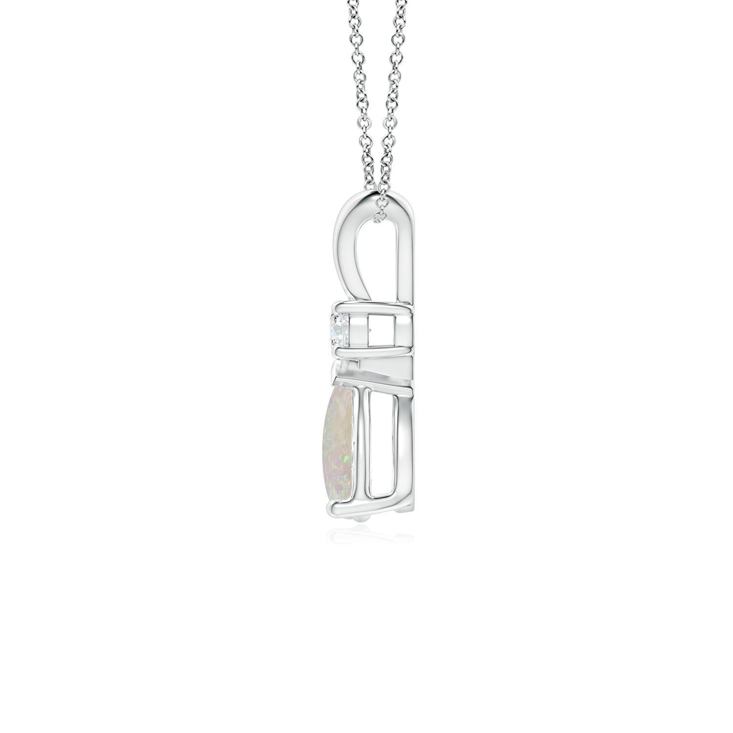 ANGARA Colgante Lágrima de Ópalo Natural de 0.42ct con Diamante en Platino en Nuevo estado para la venta en Los Angeles, CA