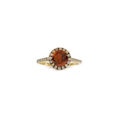 Runder Brillant-Halo-Verlobungsring mit natürlichem orangefarbenem Diamant aus 14K Gelbgold
