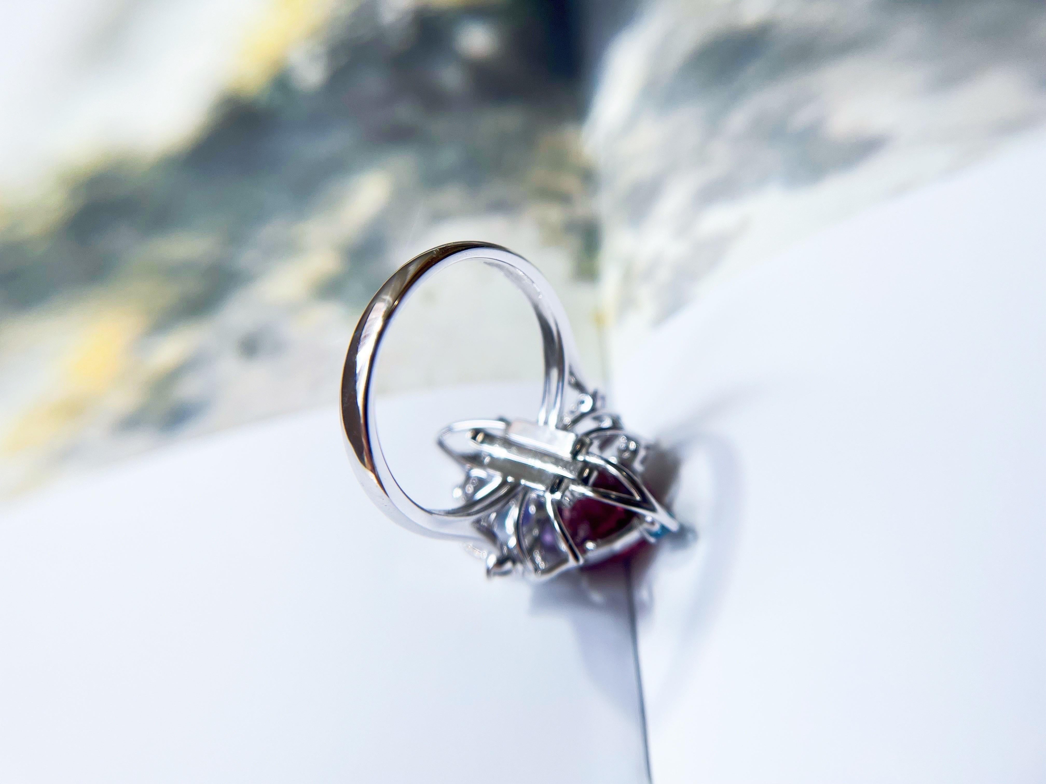 Ring und Anhänger mit natürlichem orangefarbenem Rotspinell aus 18 Karat Weißgold und Diamant, multi- im Angebot 2